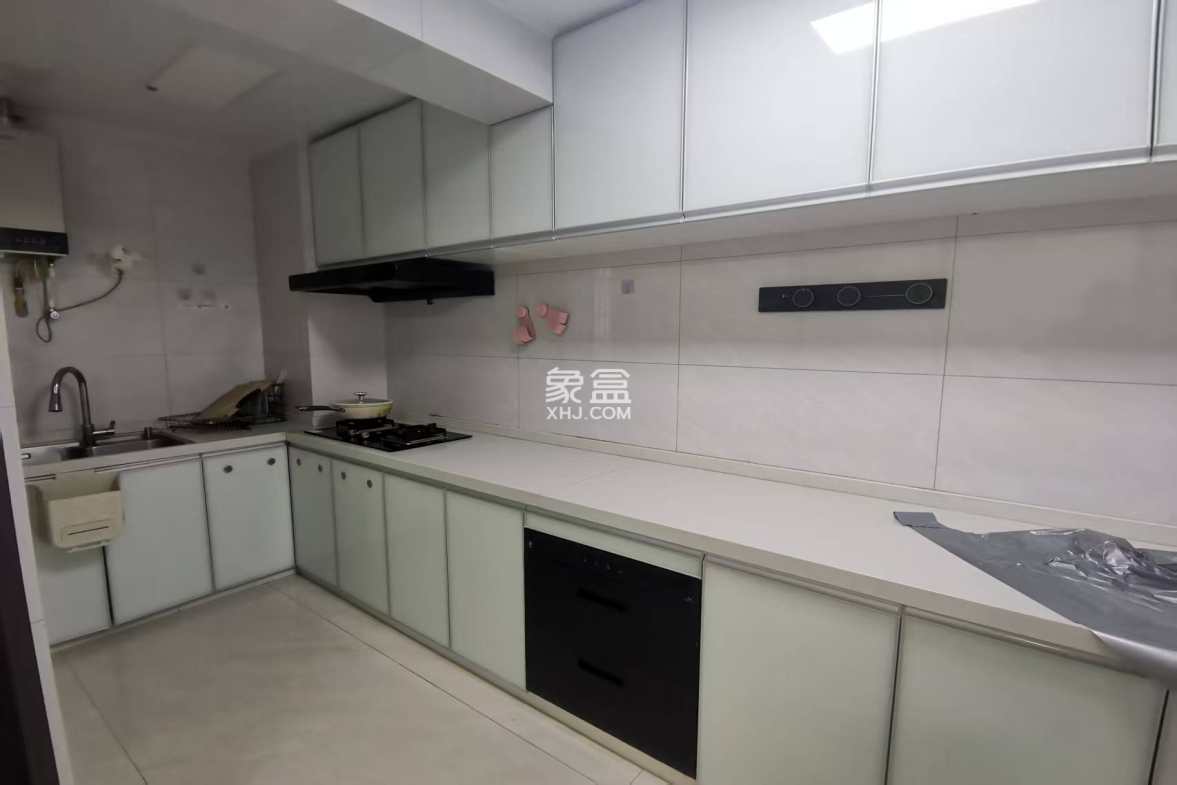 海航城 4室2厅2卫 3000.0元/月 海航城 4室2厅2卫 3000.0元/月室内图