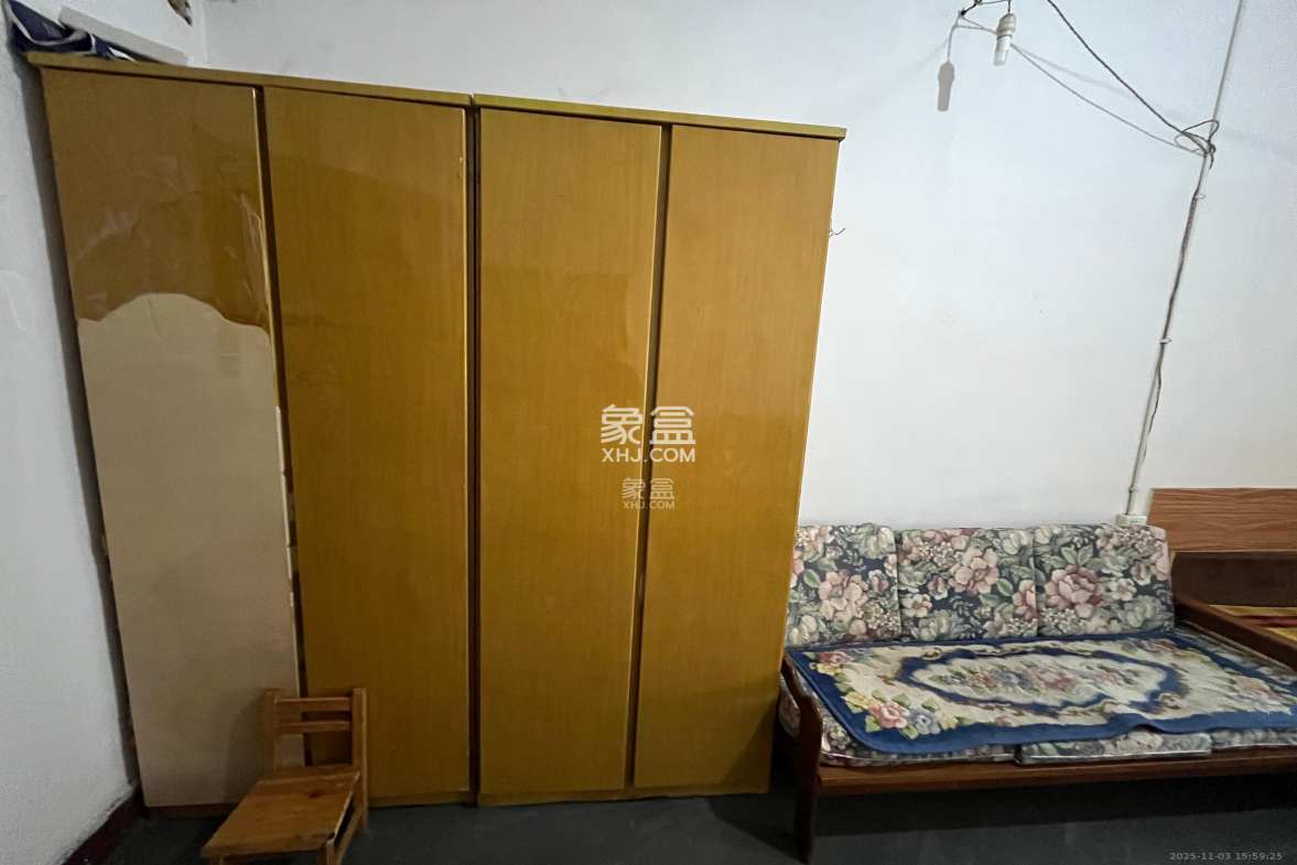 曙光小区 1室1厅1卫 800.0元/月 曙光小区 1室1厅1卫 800.0元/月室内图