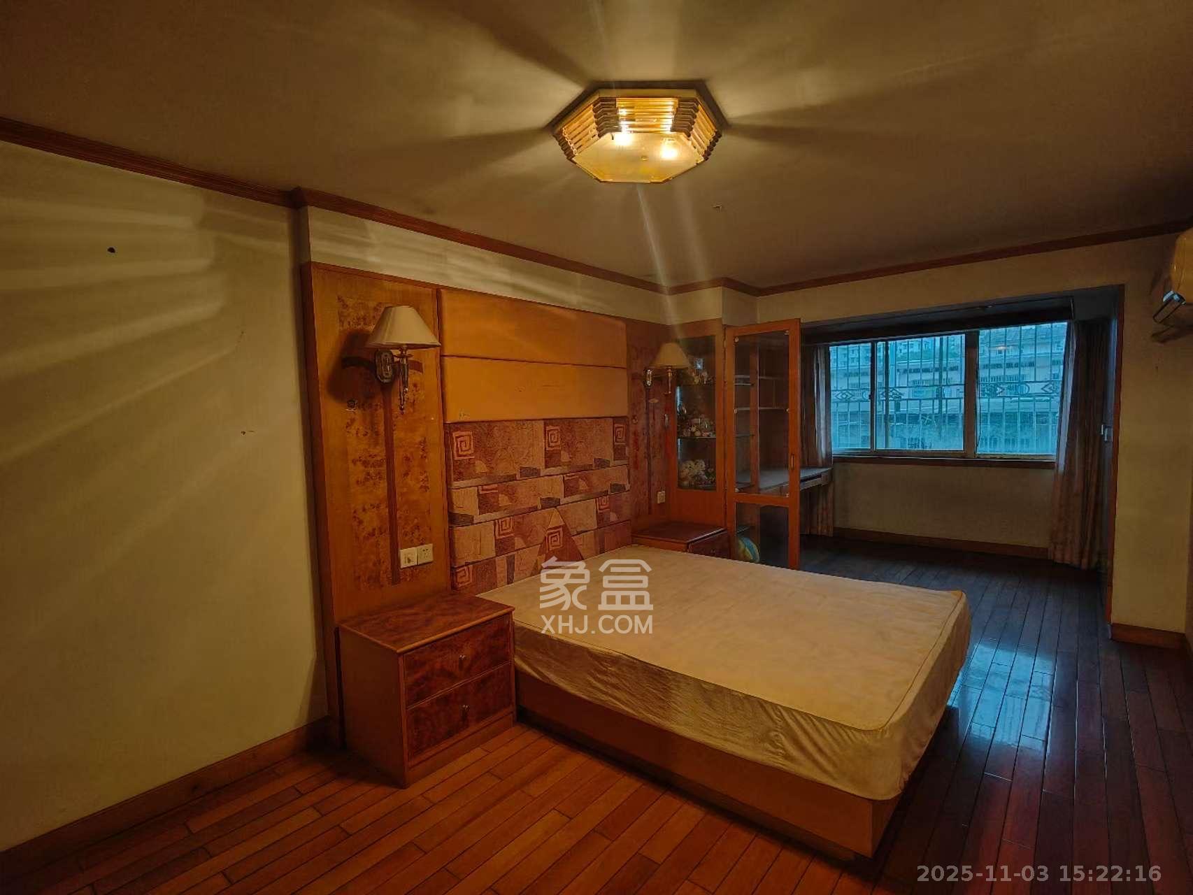 亮丽阁公寓  2室2厅1卫    2000.0元/月室内图