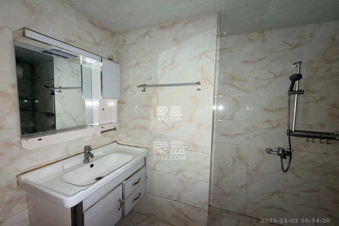 高升时代广场(冠铭商务中心) 1室1厅1卫 1500.0元/月 高升时代广场(冠铭商务中心) 1室1厅1卫 1500.0元/月室内图