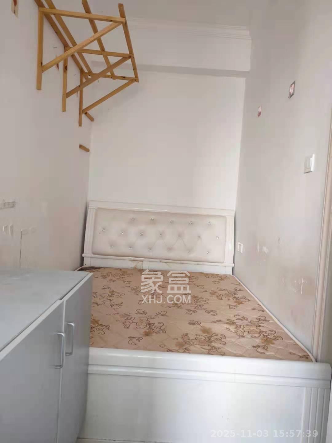 百纳广场(百纳公寓)  1室1厅1卫    600.0元/月 百纳广场(百纳公寓)  1室1厅1卫    600.0元/月室内图