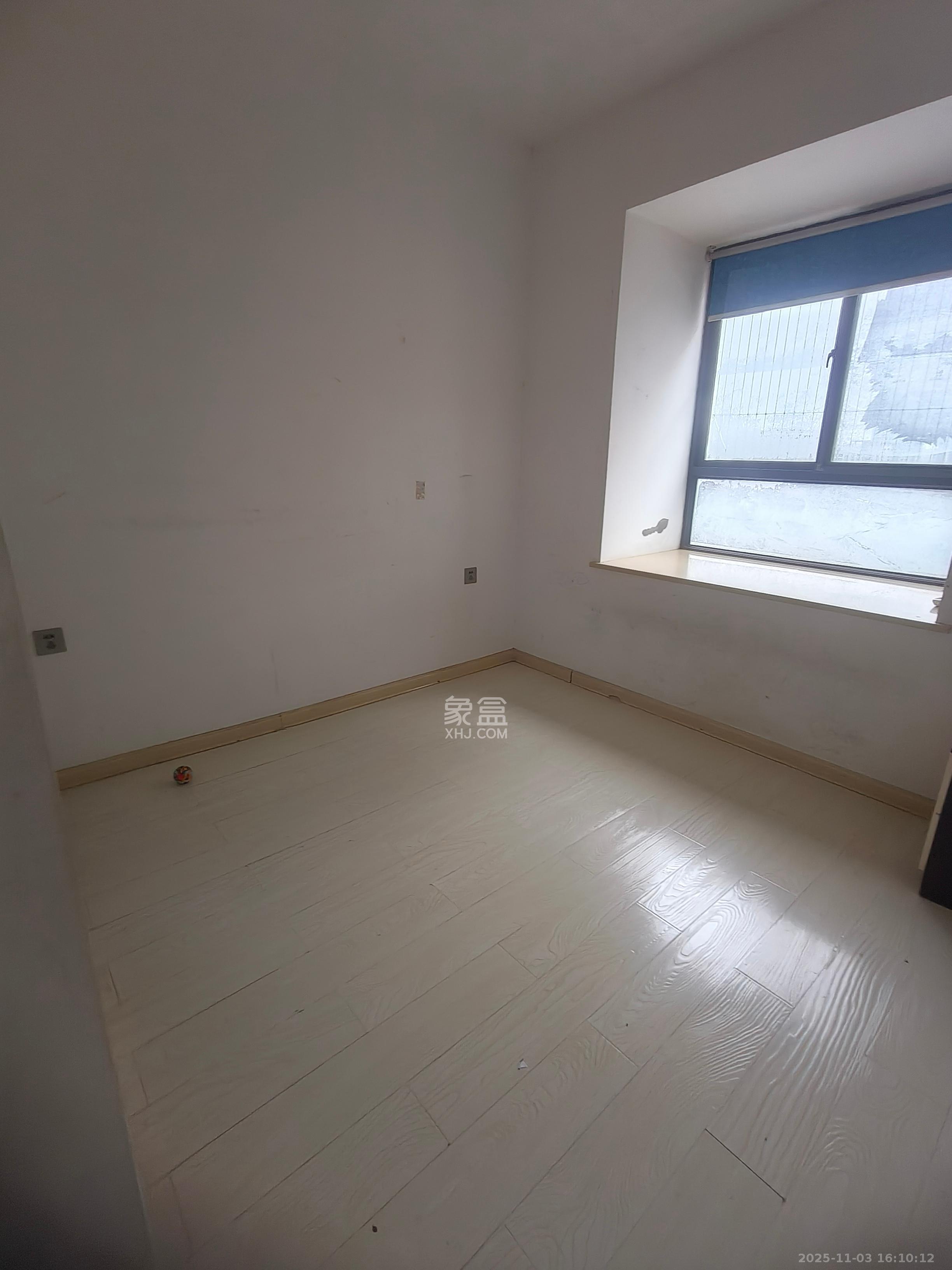 锦湘国际星城三期（锦绣苑）  1室2厅1卫    2800.0元/月室内图