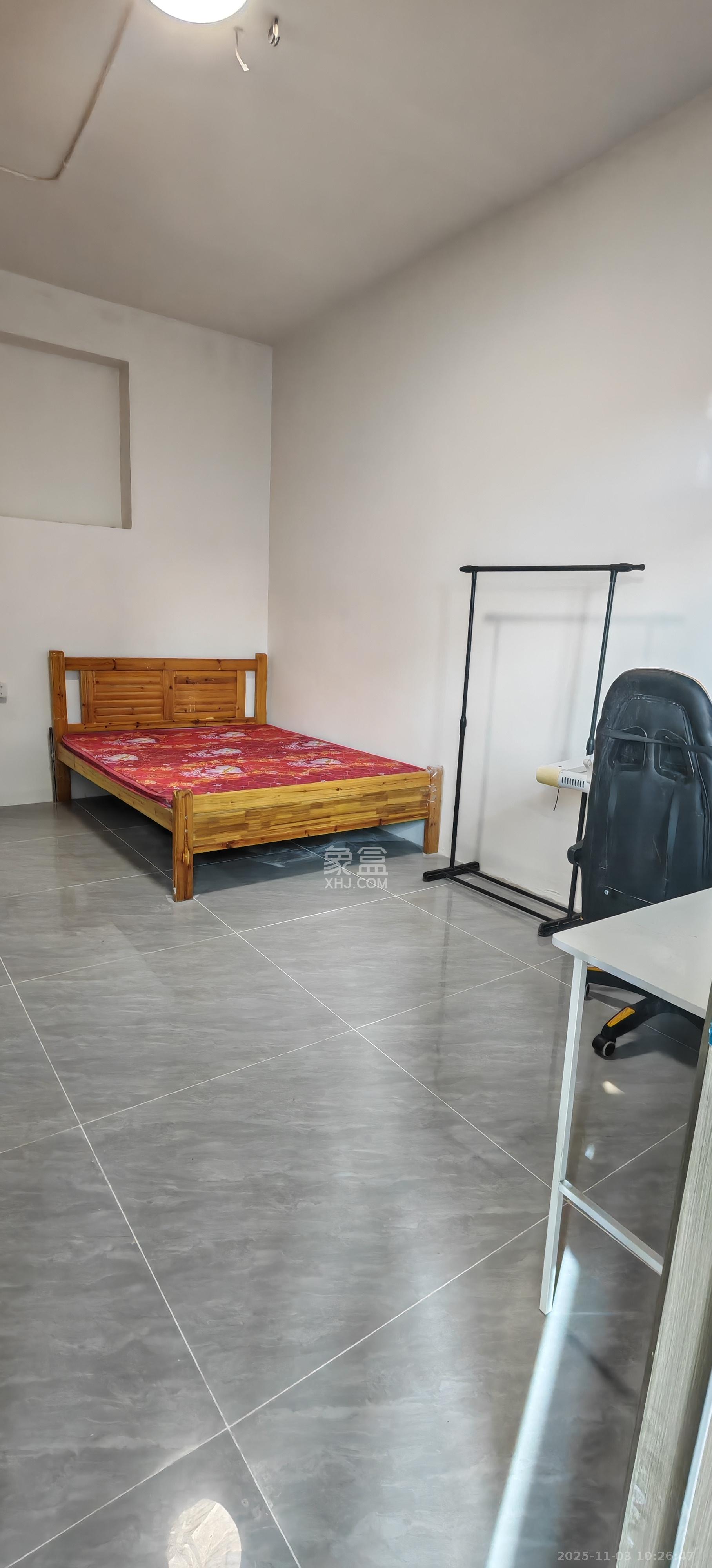 高家坪住宅新区  3室2厅1卫    2500.0元/月室内图