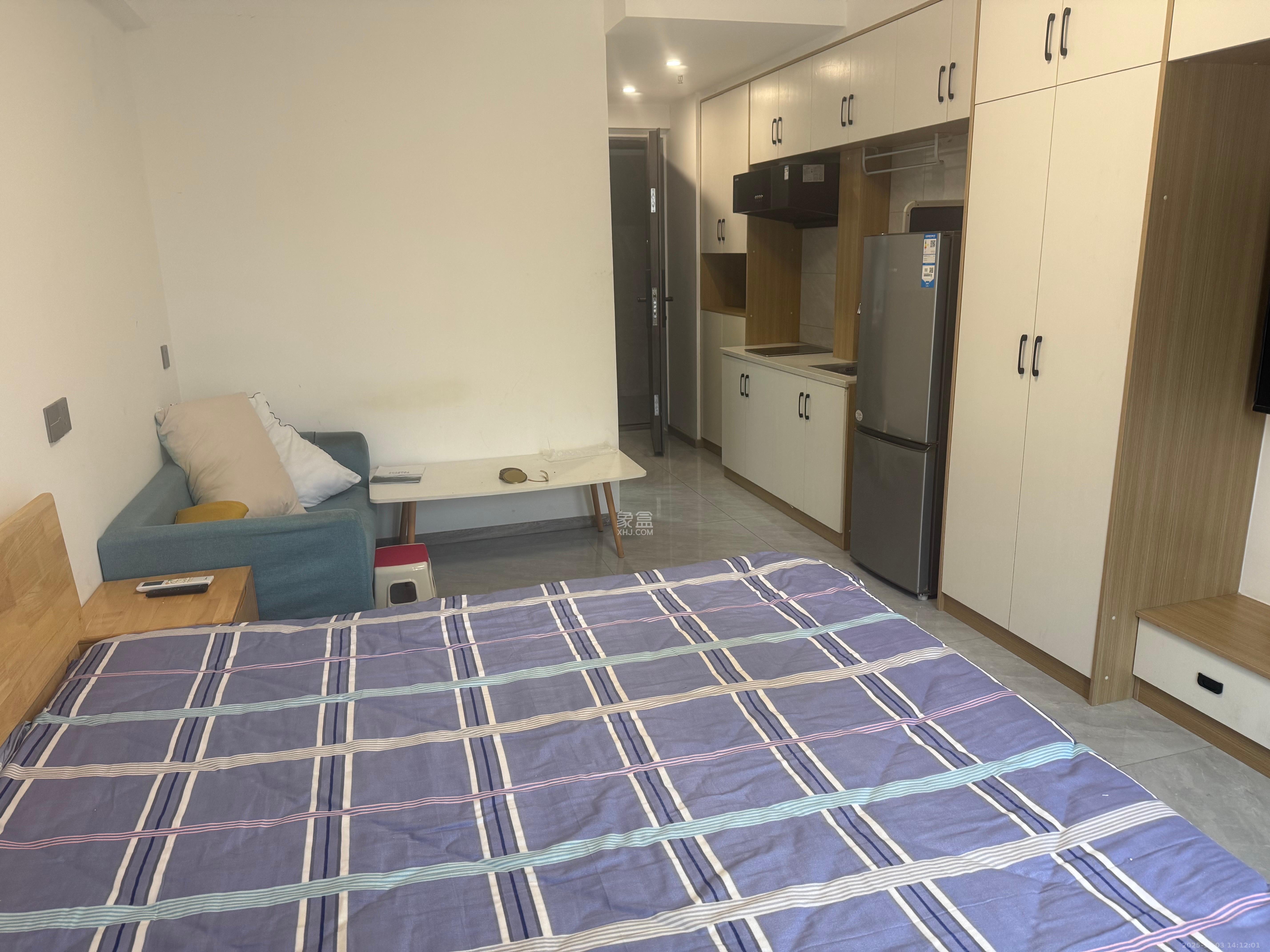 龙湖春江悦茗  1室1厅1卫    1200.0元/月室内图