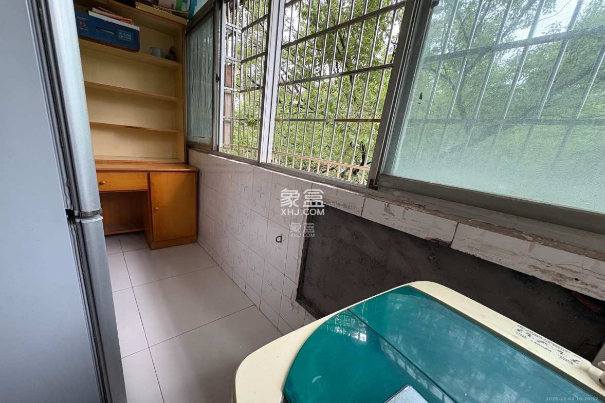 长沙市自来水有限公司金盆岭住宅区(赤岭路4号) 2室1厅1卫 1500.0元/月 长沙市自来水有限公司金盆岭住宅区(赤岭路4号) 2室1厅1卫 1500.0元/月室内图