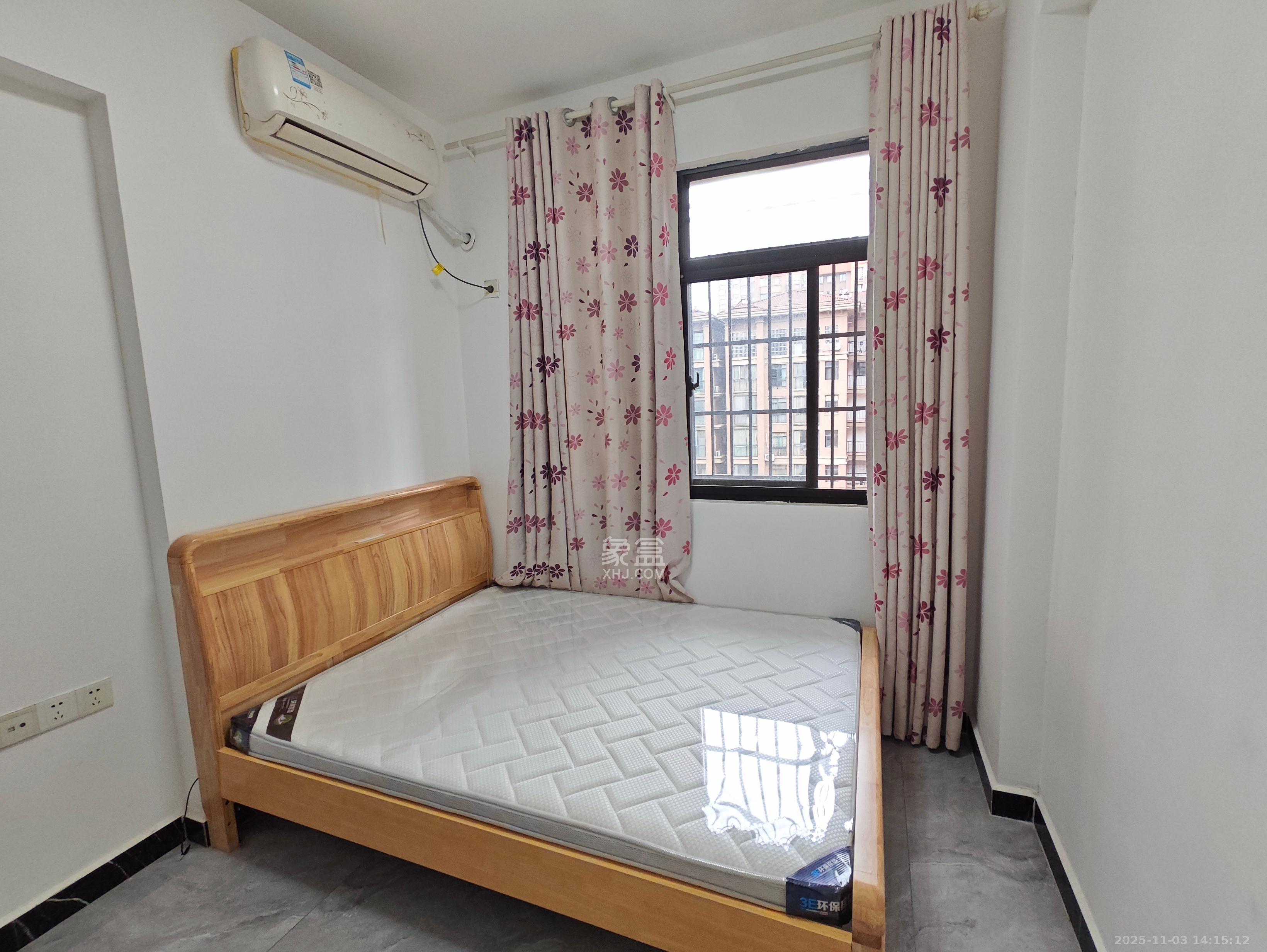 康桥长郡  2室1厅1卫    1600.0元/月室内图