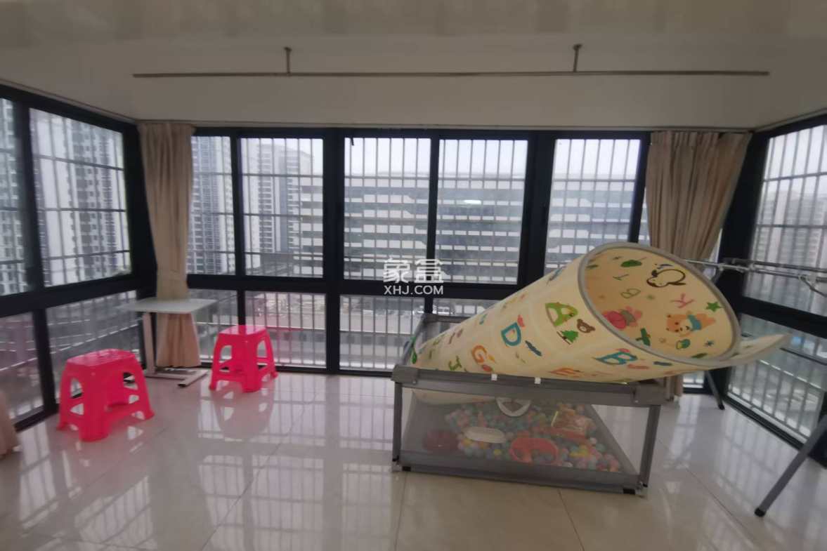 海航城 4室2厅2卫 3000.0元/月 海航城 4室2厅2卫 3000.0元/月室内图