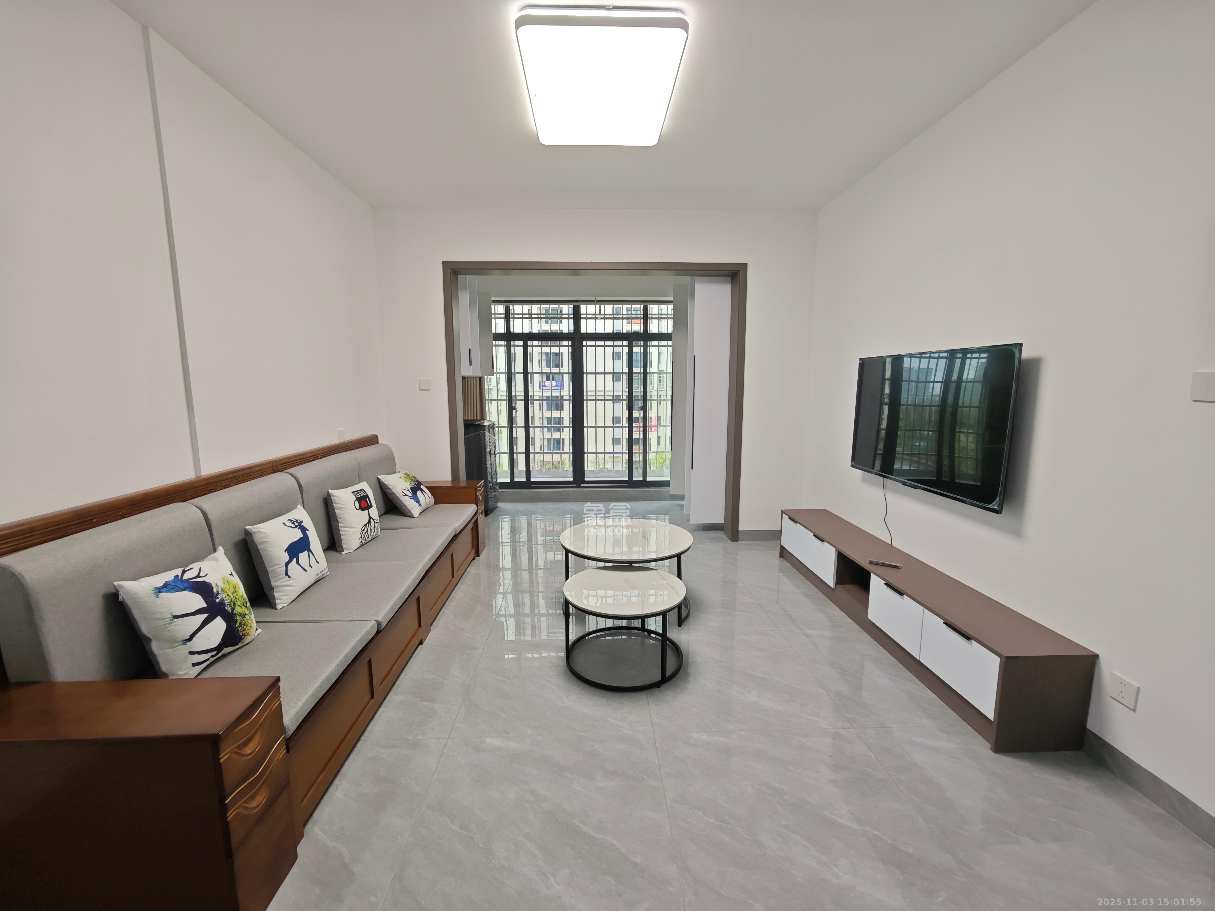 和景家园二期  2室2厅1卫    1800.0元/月室内图