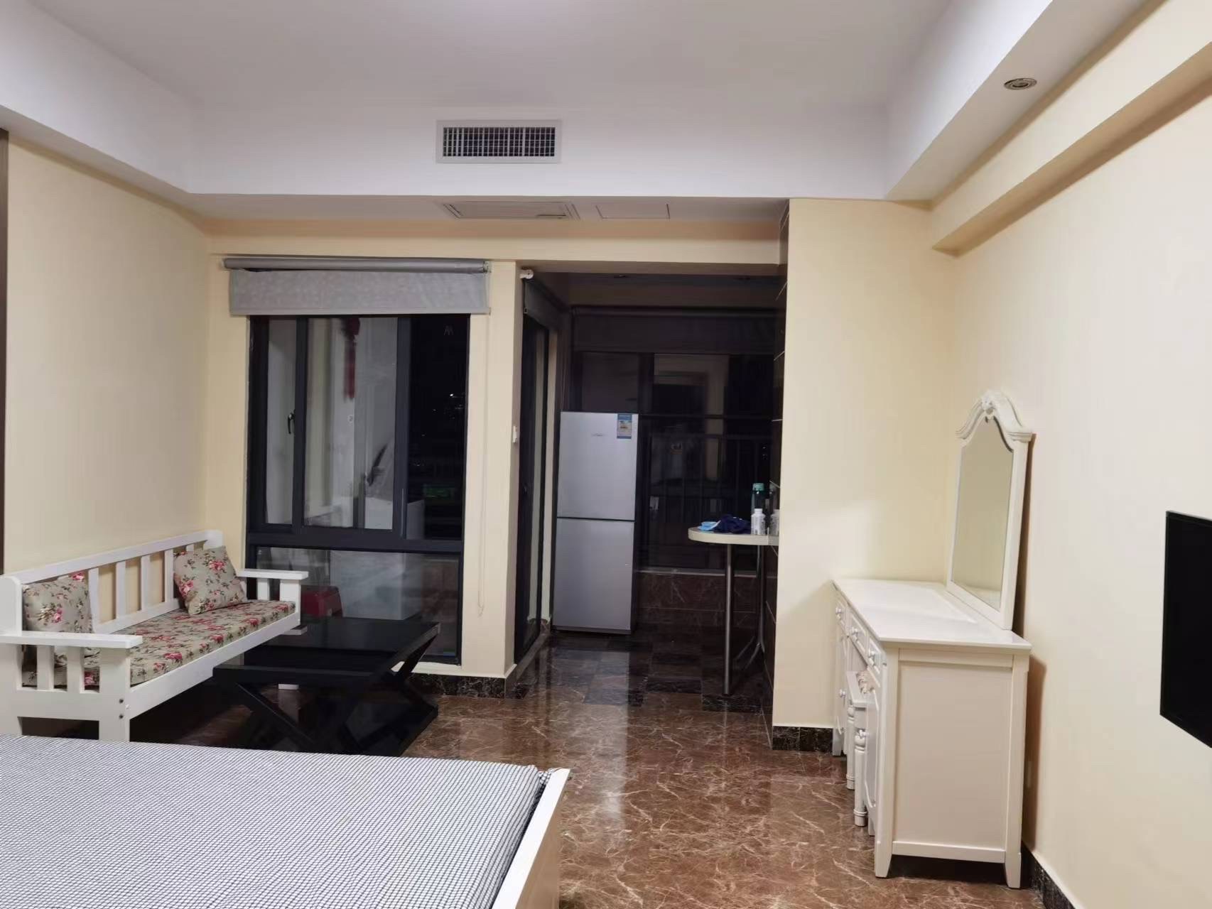 正大豪庭  1室1厅1卫    2000.0元/月室内图