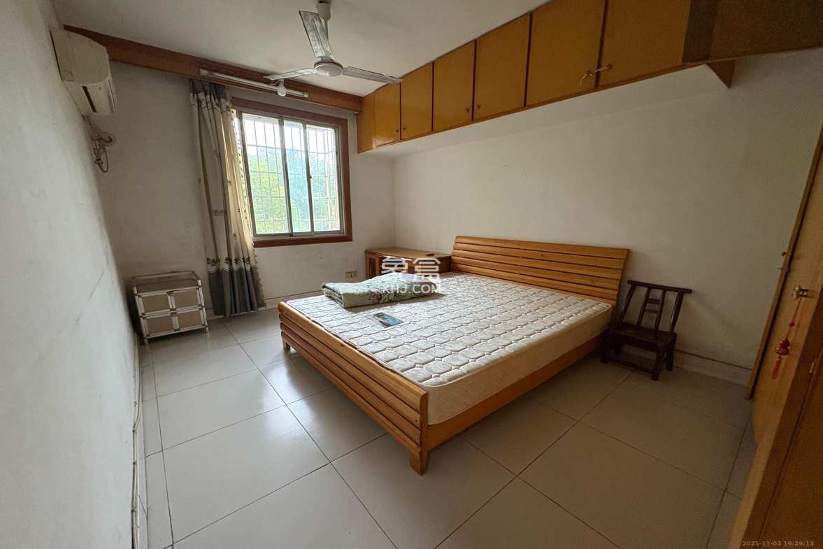 长沙市自来水有限公司金盆岭住宅区(赤岭路4号) 2室1厅1卫 1500.0元/月 长沙市自来水有限公司金盆岭住宅区(赤岭路4号) 2室1厅1卫 1500.0元/月室内图