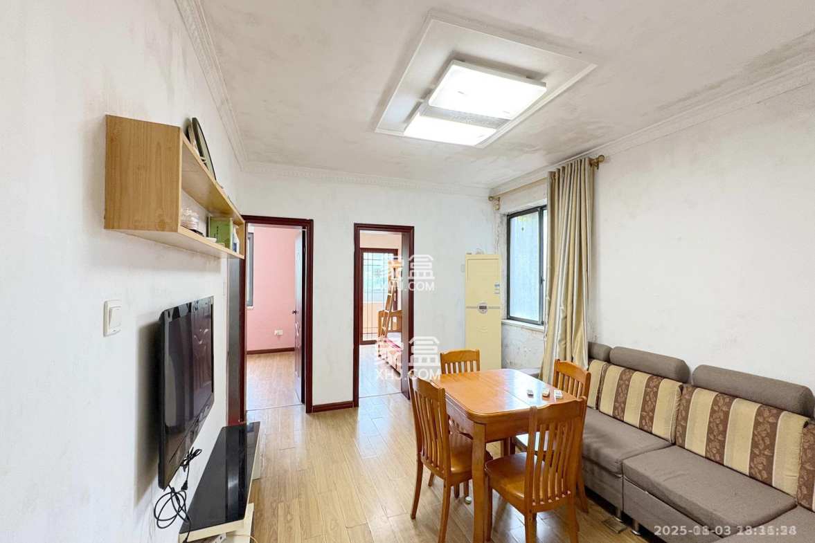 雍景园 2室2厅1卫 2100.0元/月 雍景园 2室2厅1卫 2100.0元/月室内图