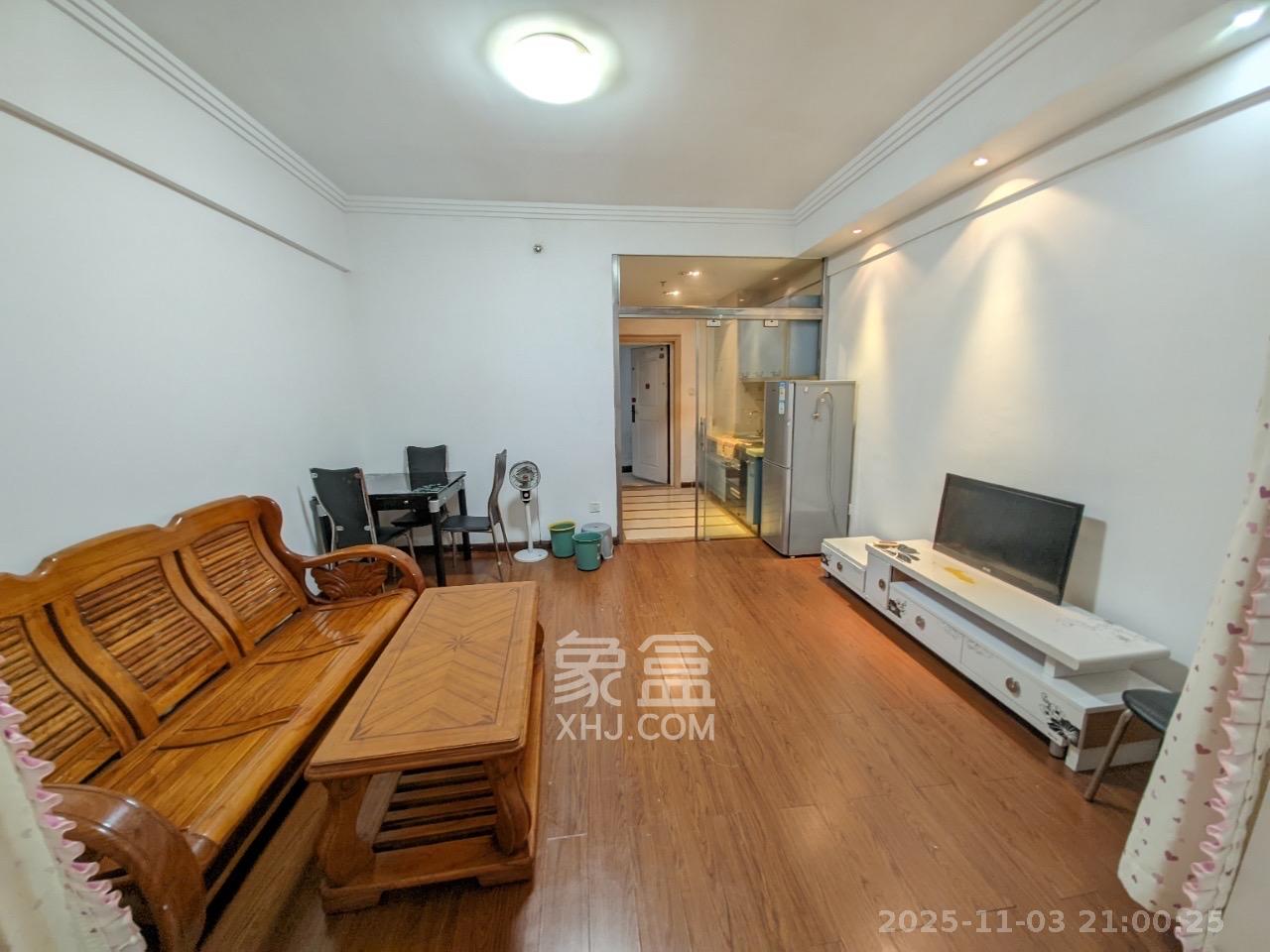 西子一间  1室1厅1卫    1400.0元/月室内图