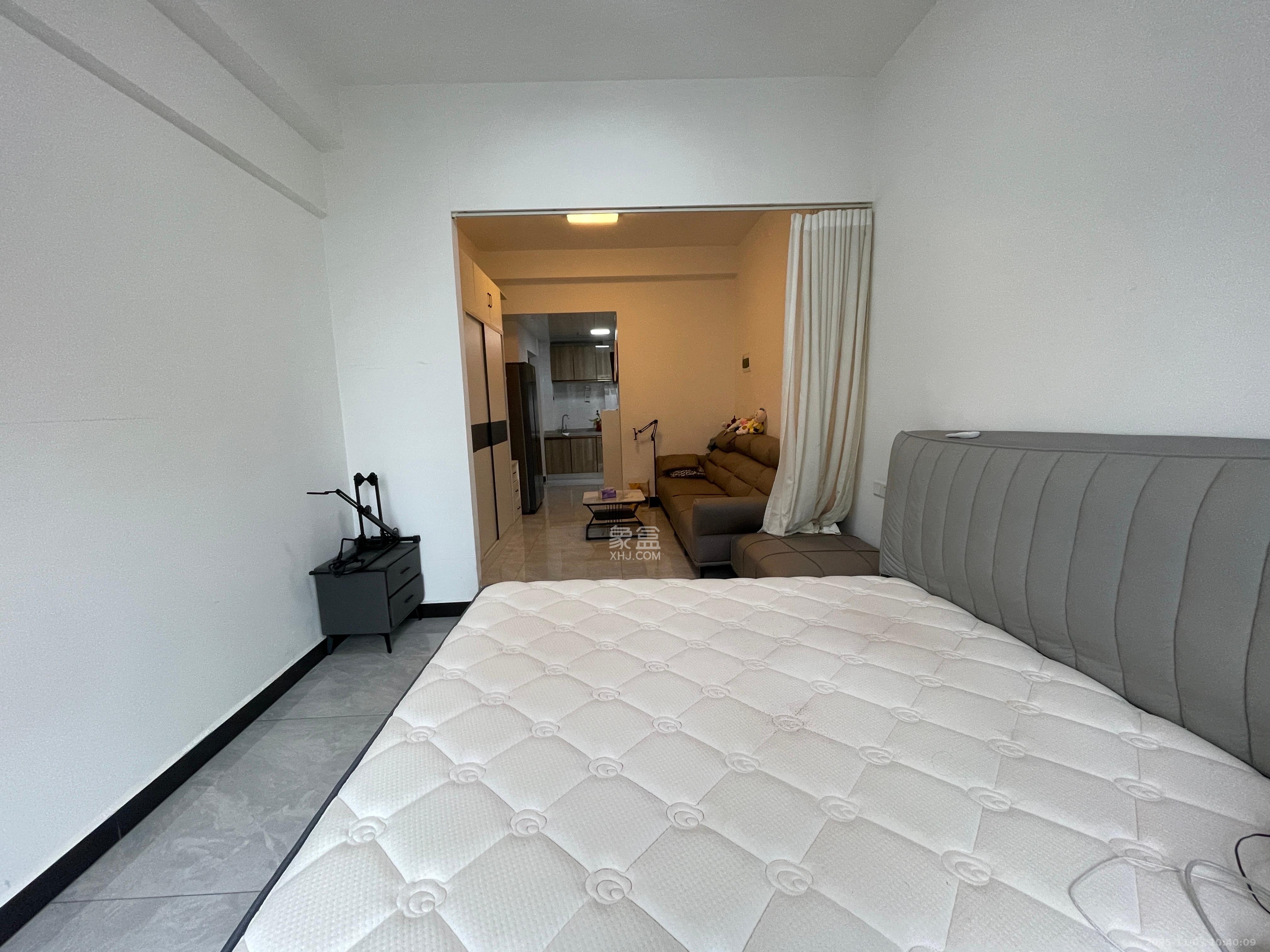 万润时光里 1室1厅1卫 1700.0元/月 万润时光里 1室1厅1卫 1700.0元/月室内图