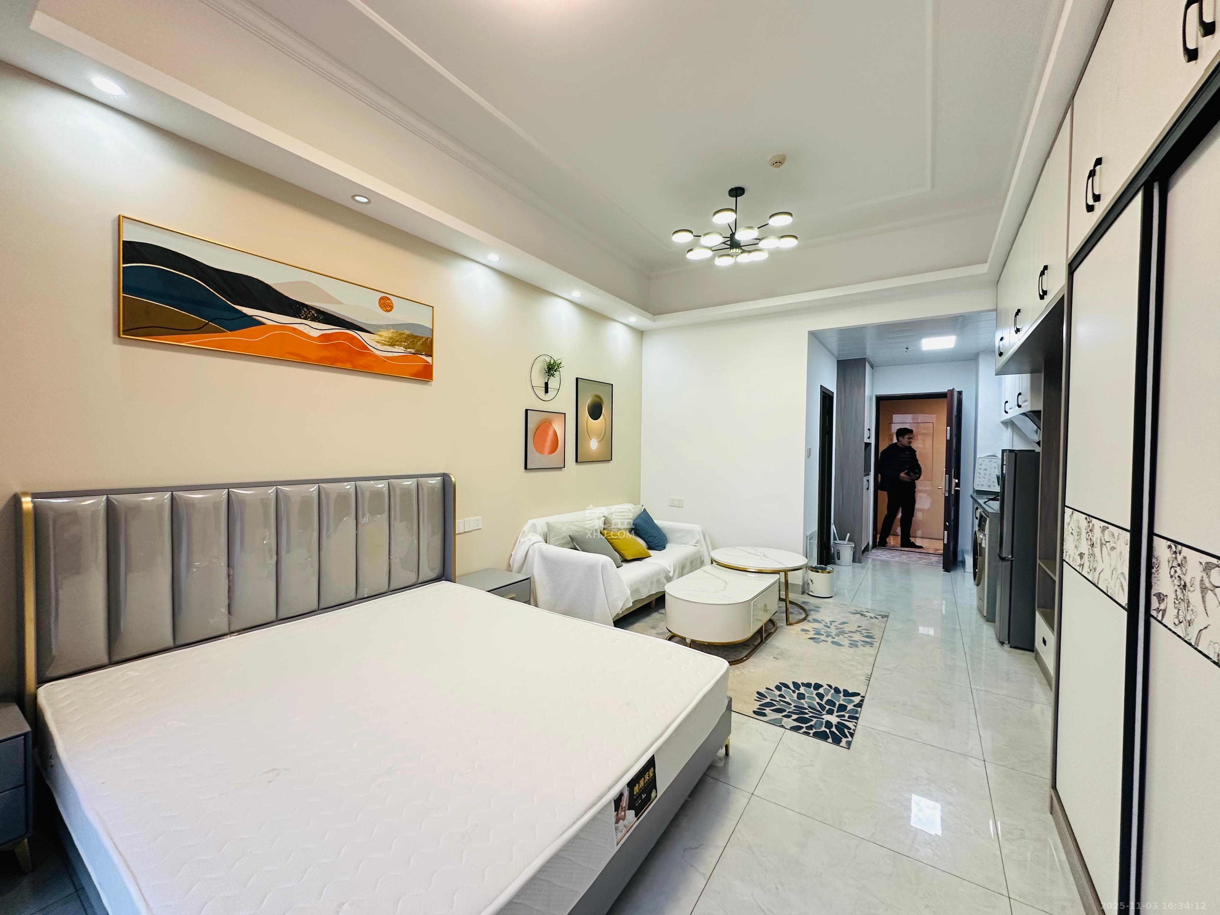 启迪协信中心  1室1厅1卫    2500.0元/月室内图