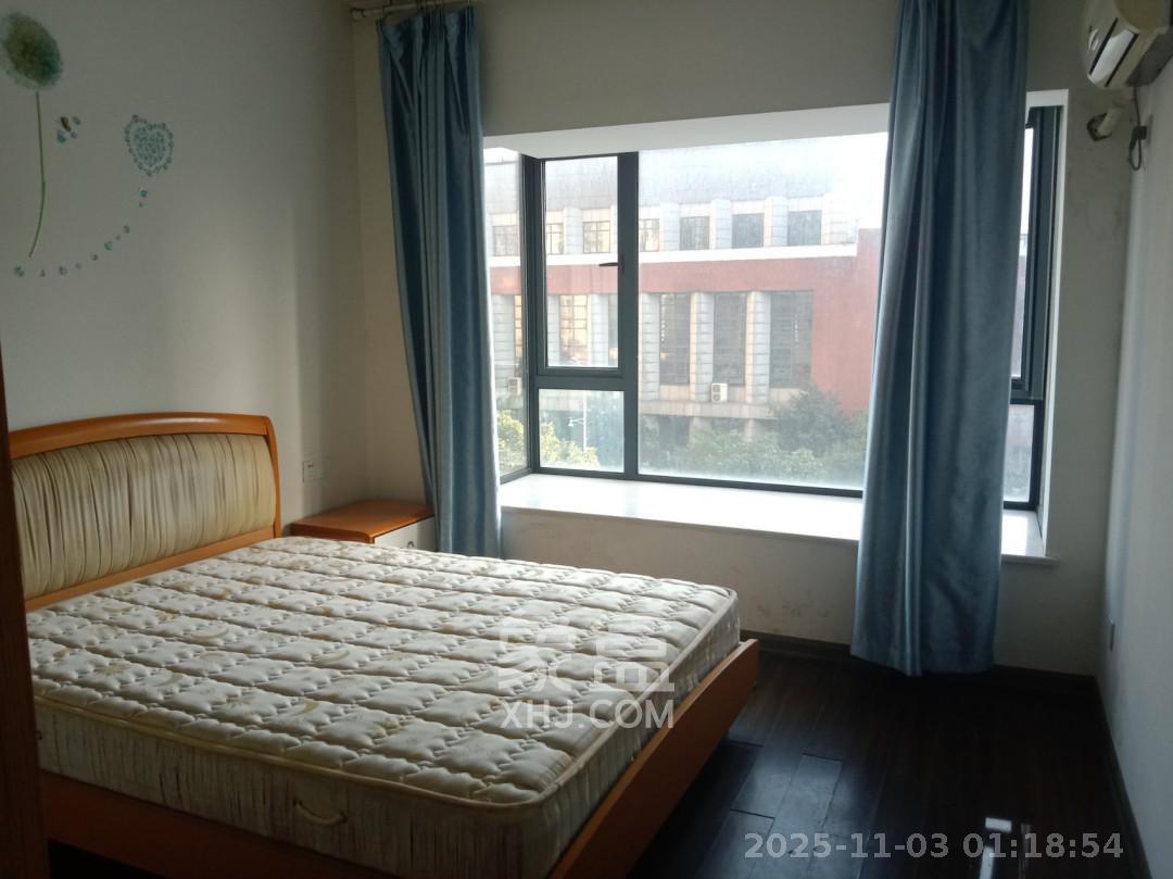 钰龙天下一期  1室2厅1卫    2200.0元/月 钰龙天下一期  1室2厅1卫    2200.0元/月室内图