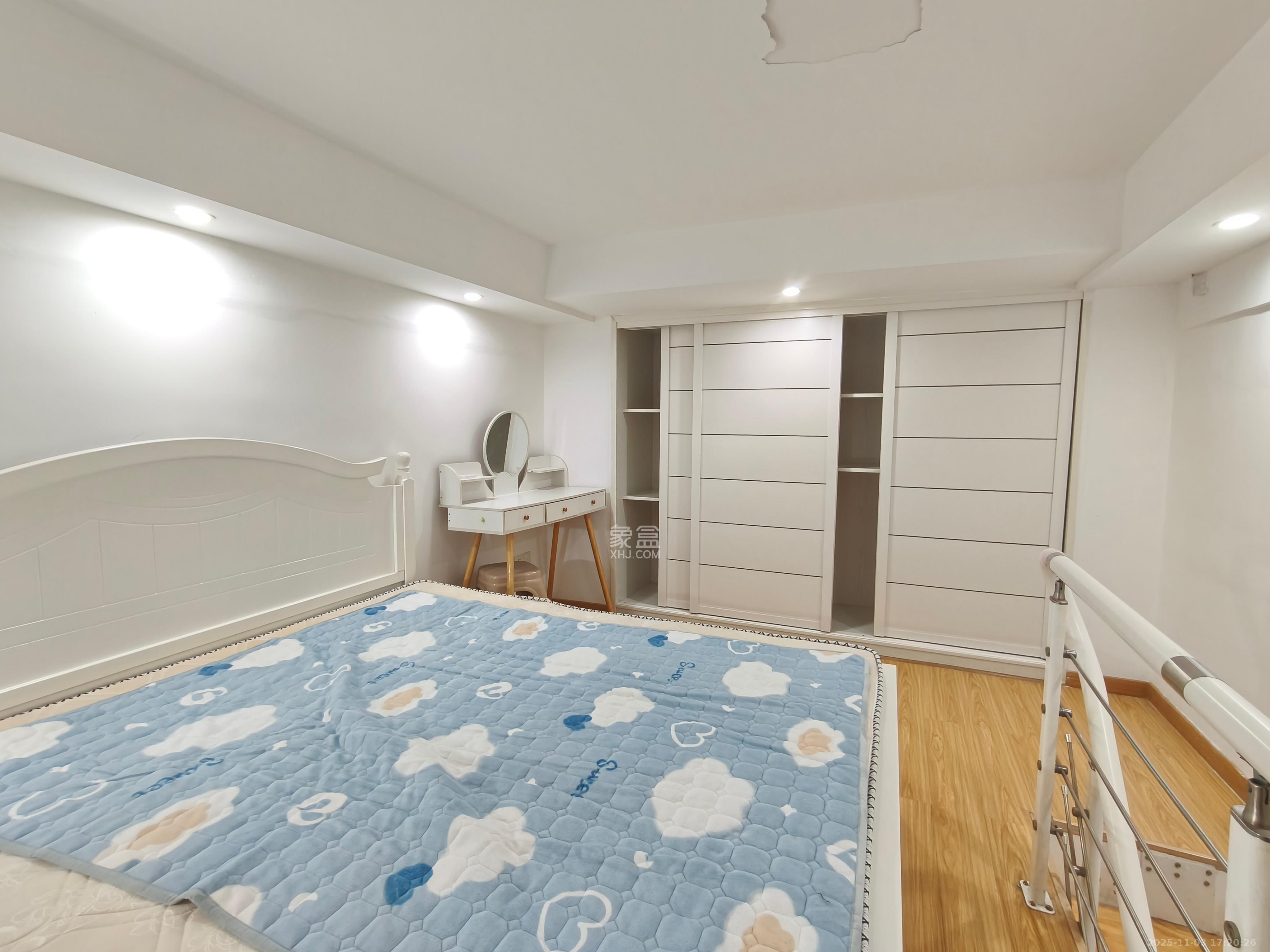 东盈商业广场（华泉城市广场）  1室1厅1卫    2000.0元/月室内图