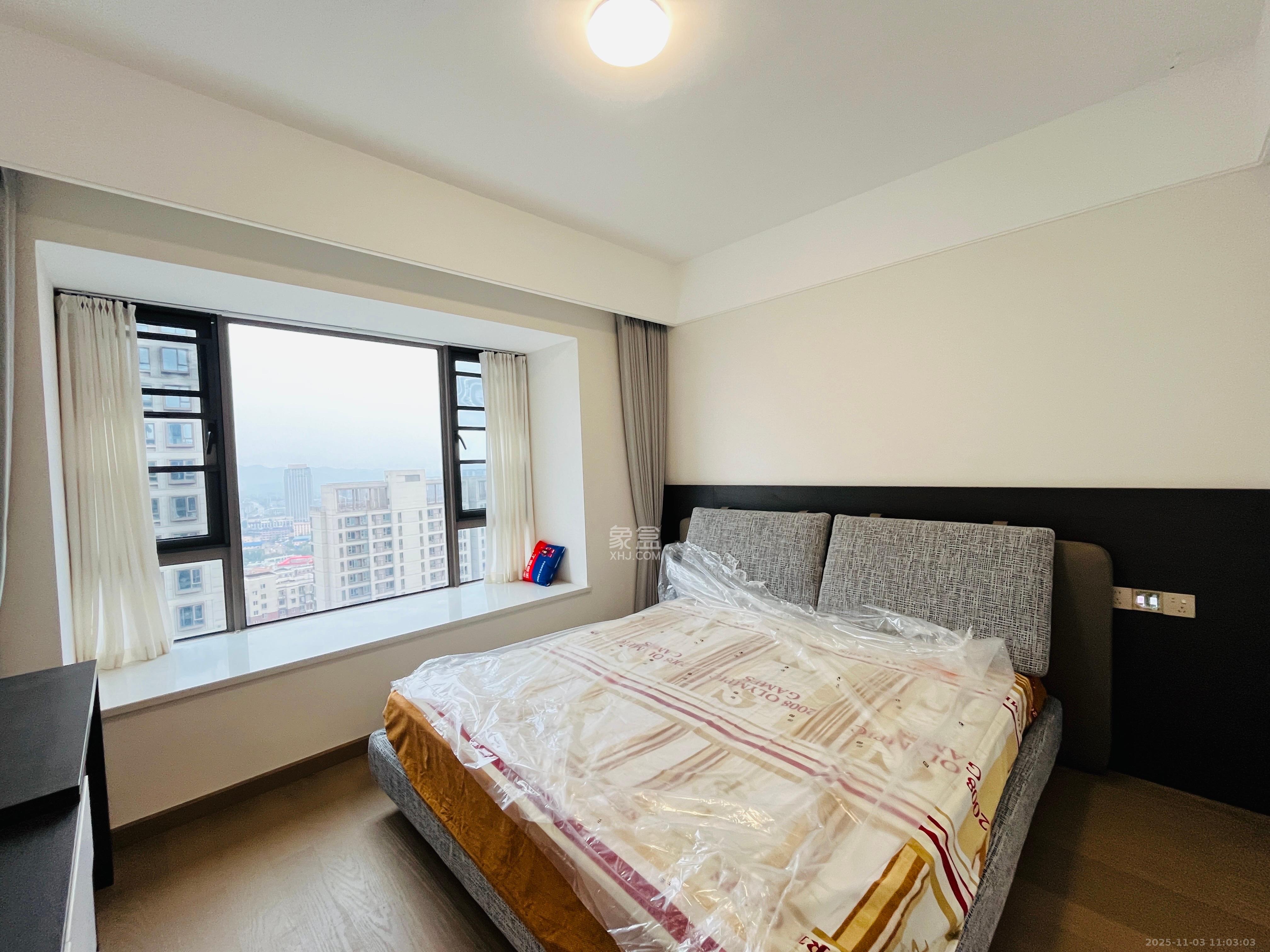 长沙溪山悦 4室2厅2卫 3500.0元/月 长沙溪山悦 4室2厅2卫 3500.0元/月室内图