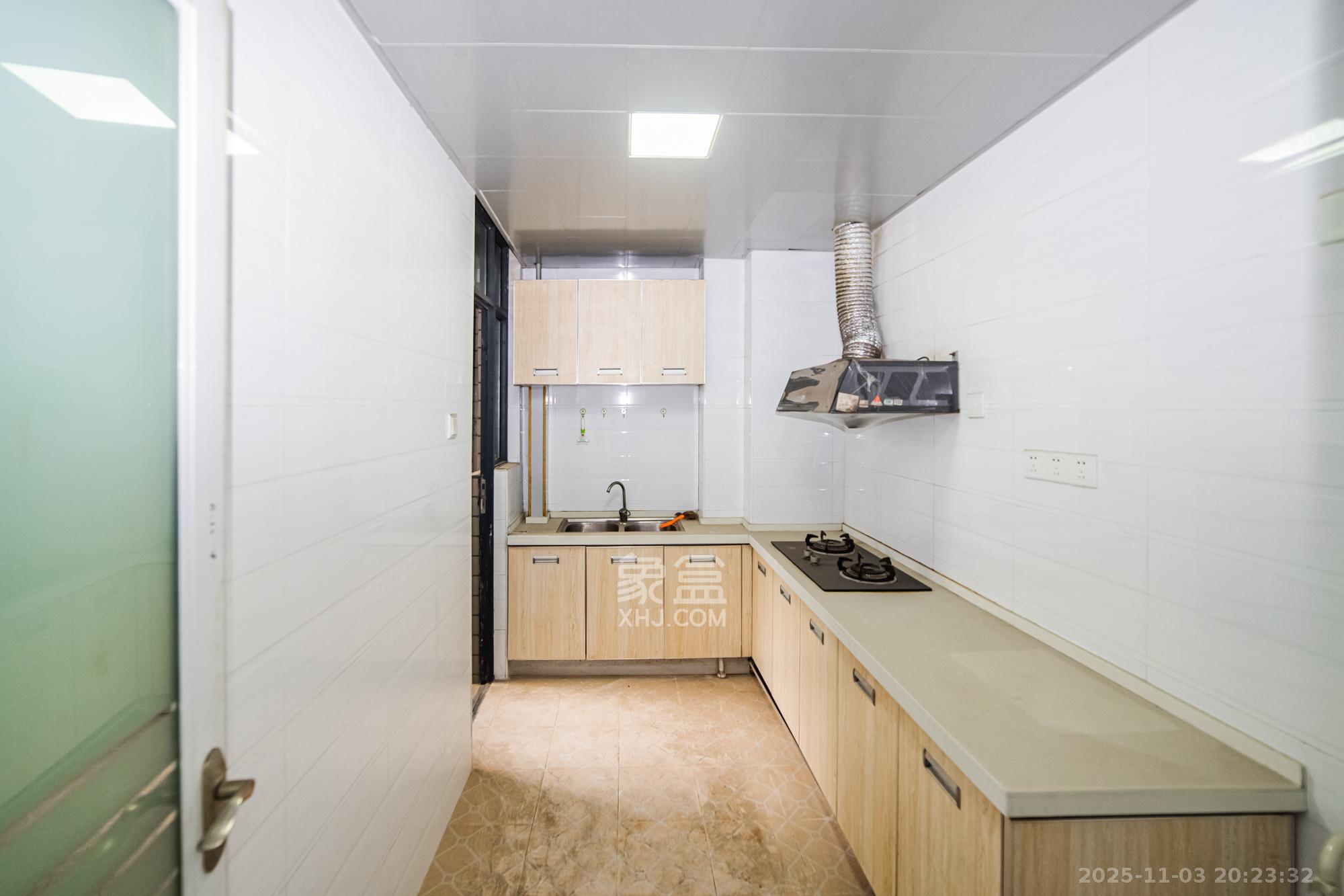 湘江世纪城融江苑  3室2厅1卫    60.0万厨房