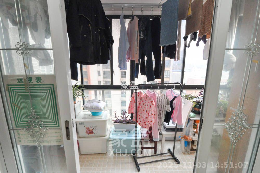 高鑫麓城  2室2厅1卫    2300.0元/月室内图