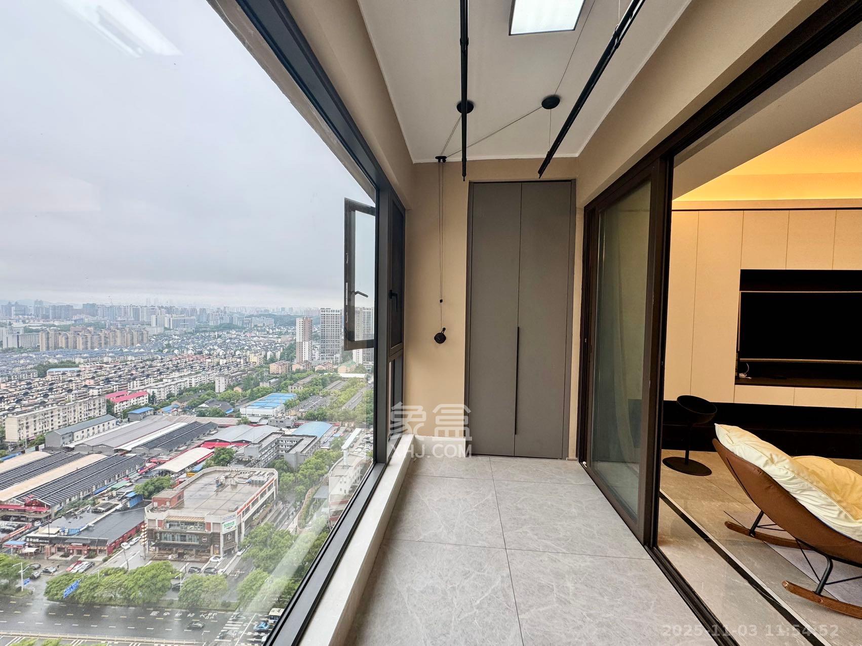 龙湖铂金中心（龙湖春江郦城）  3室1厅2卫    6000.0元/月室内图