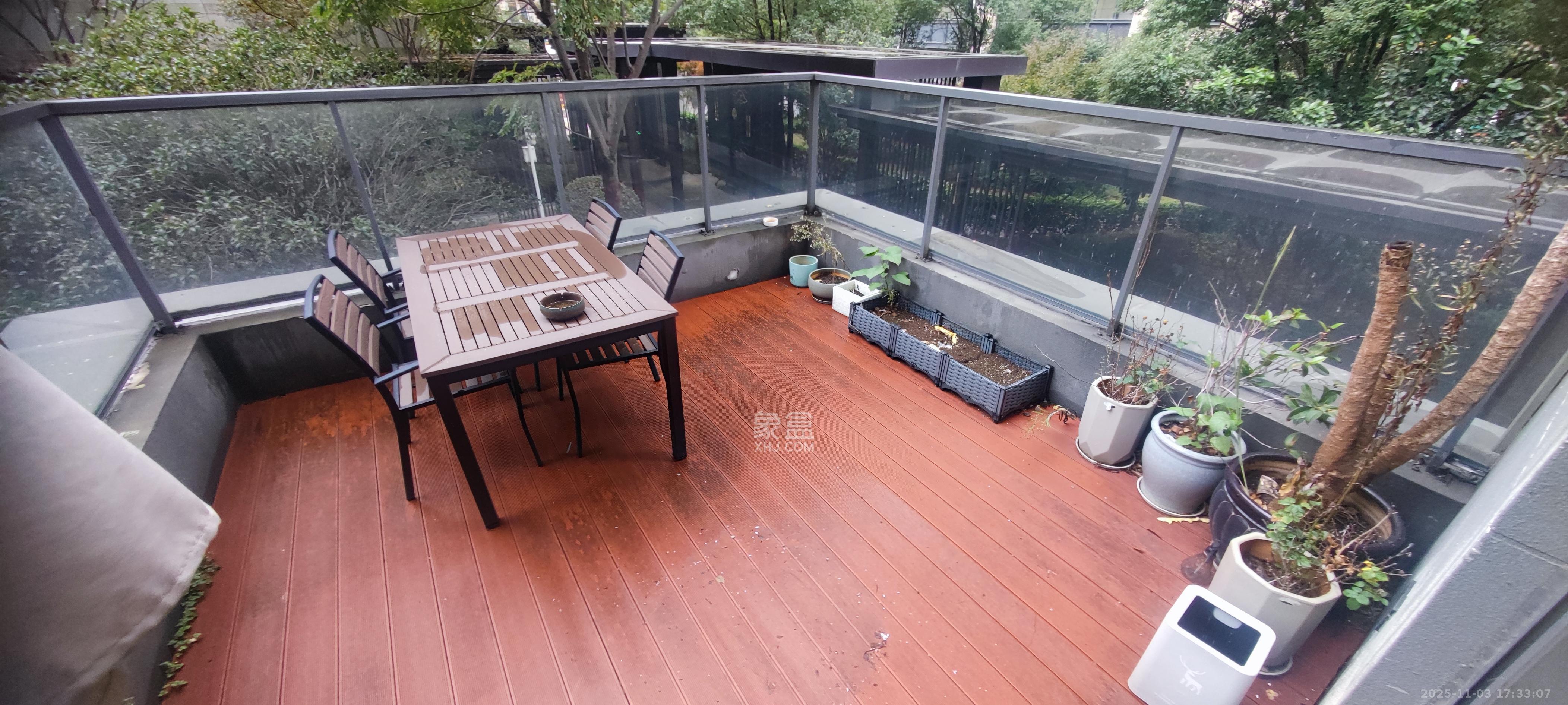 卓越浅水湾 7室2厅2卫 4500.0元/月 卓越浅水湾 7室2厅2卫 4500.0元/月室内图