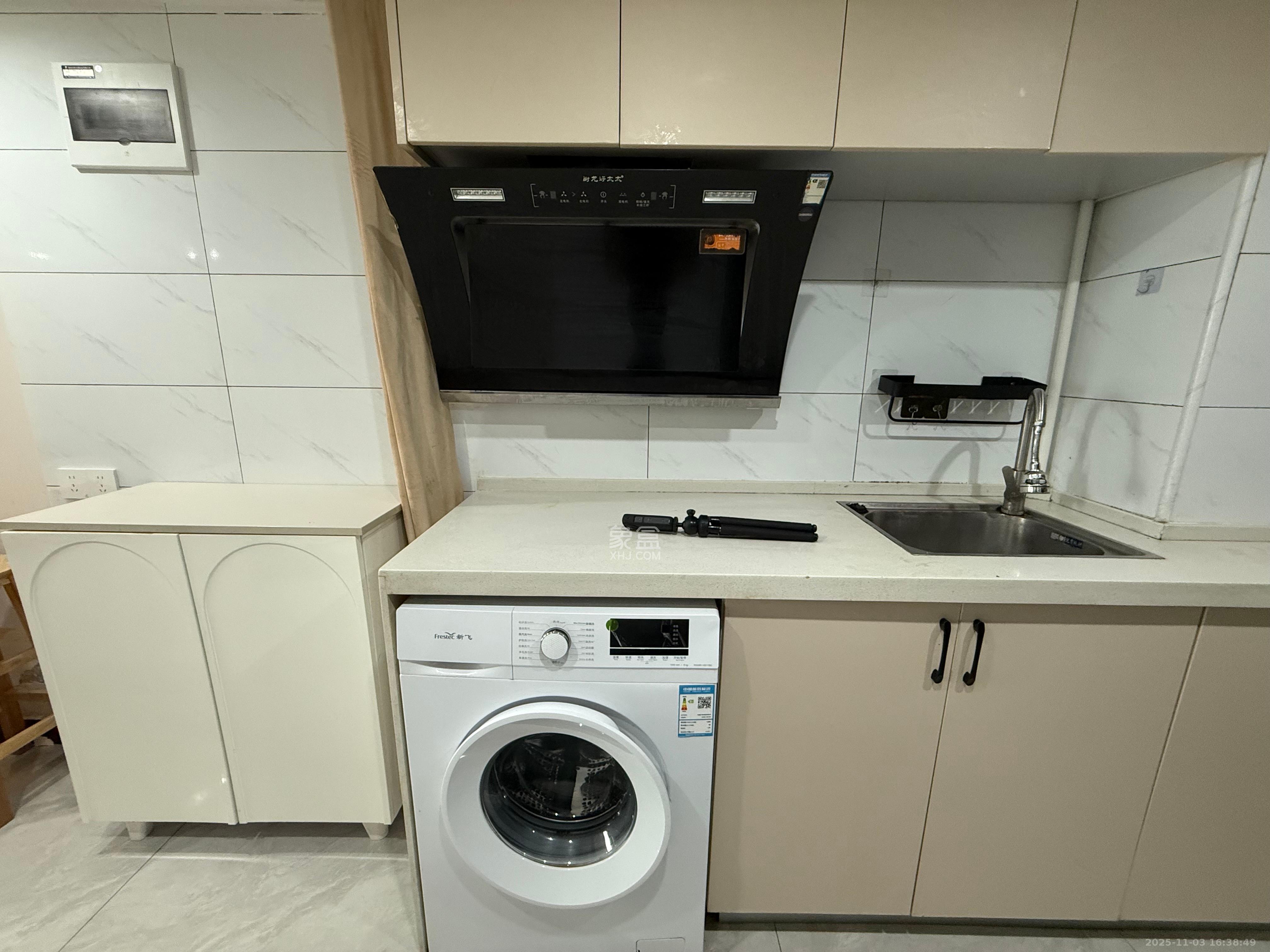 梅溪悦章  2室2厅2卫    2100.0元/月室内图