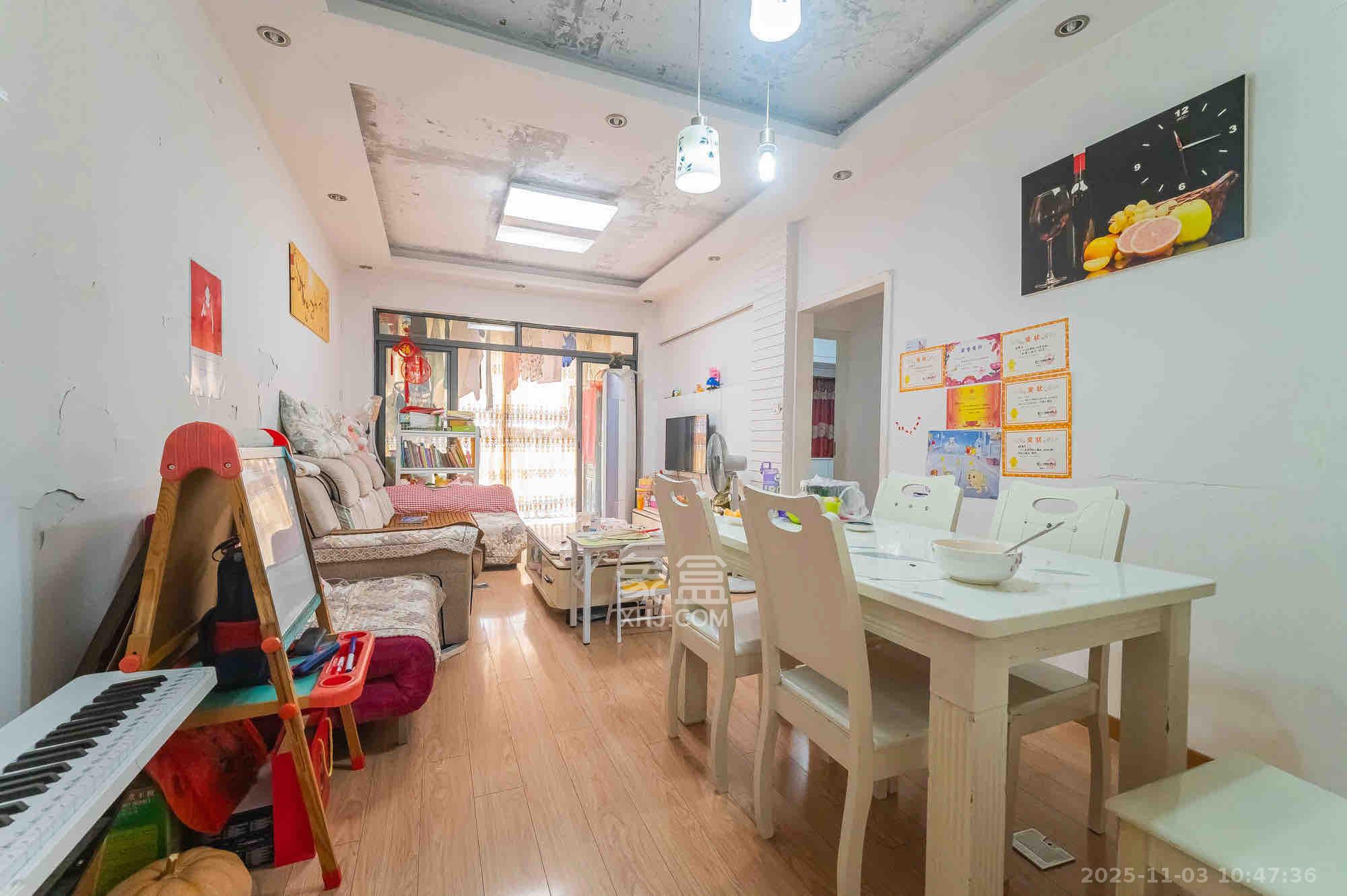 恒基凯旋门一二期  3室1厅1卫    1800.0元/月室内图