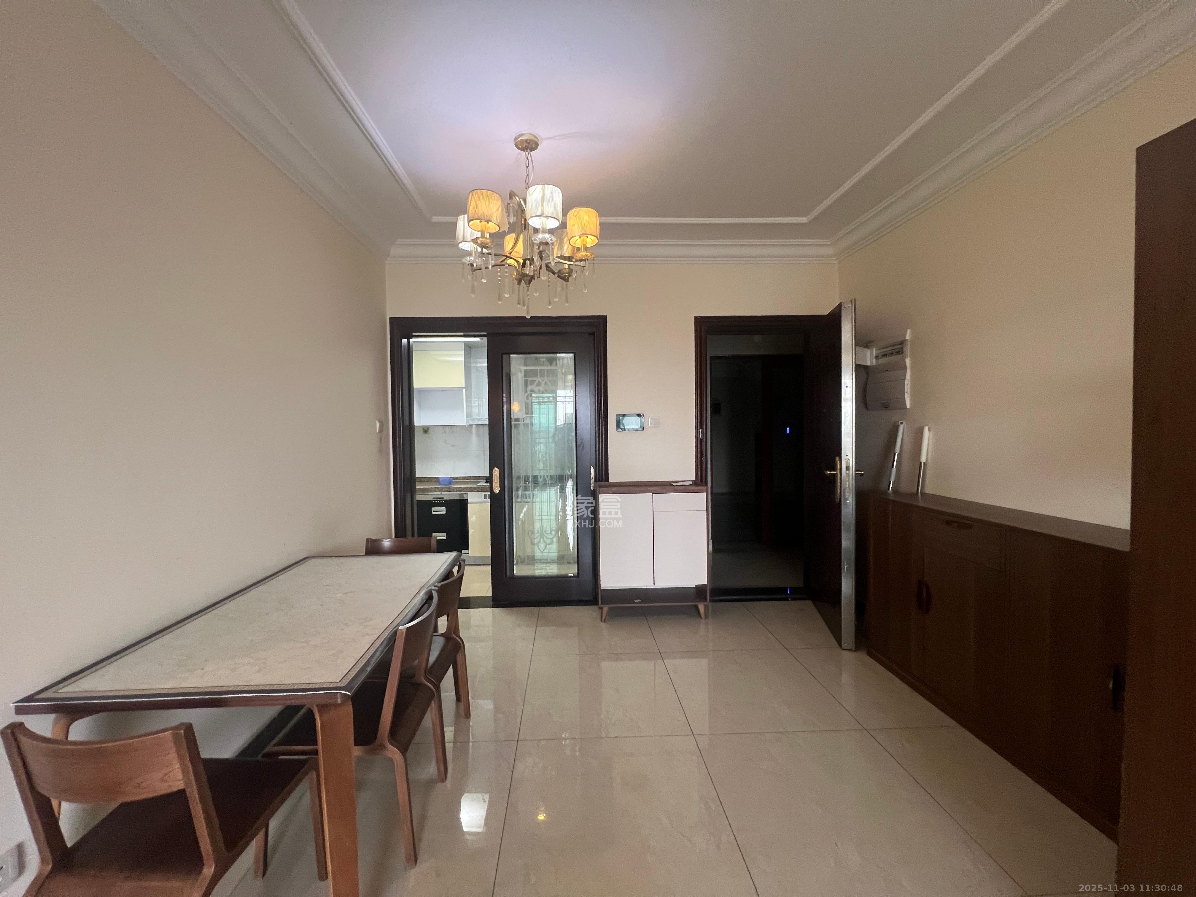 恒大雅苑 2室2厅1卫 2100.0元/月 恒大雅苑 2室2厅1卫 2100.0元/月室内图