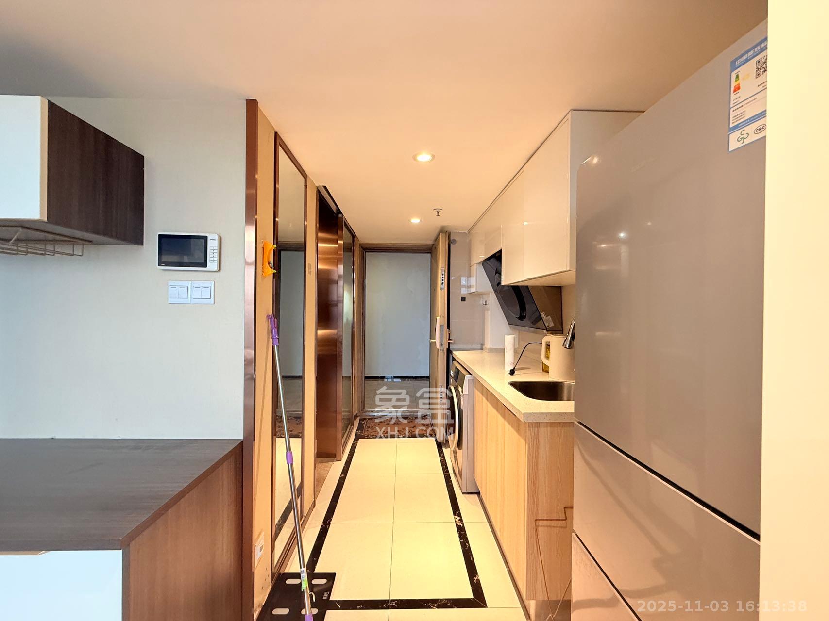 远洋外滩壹号  1室1厅1卫    2300.0元/月室内图