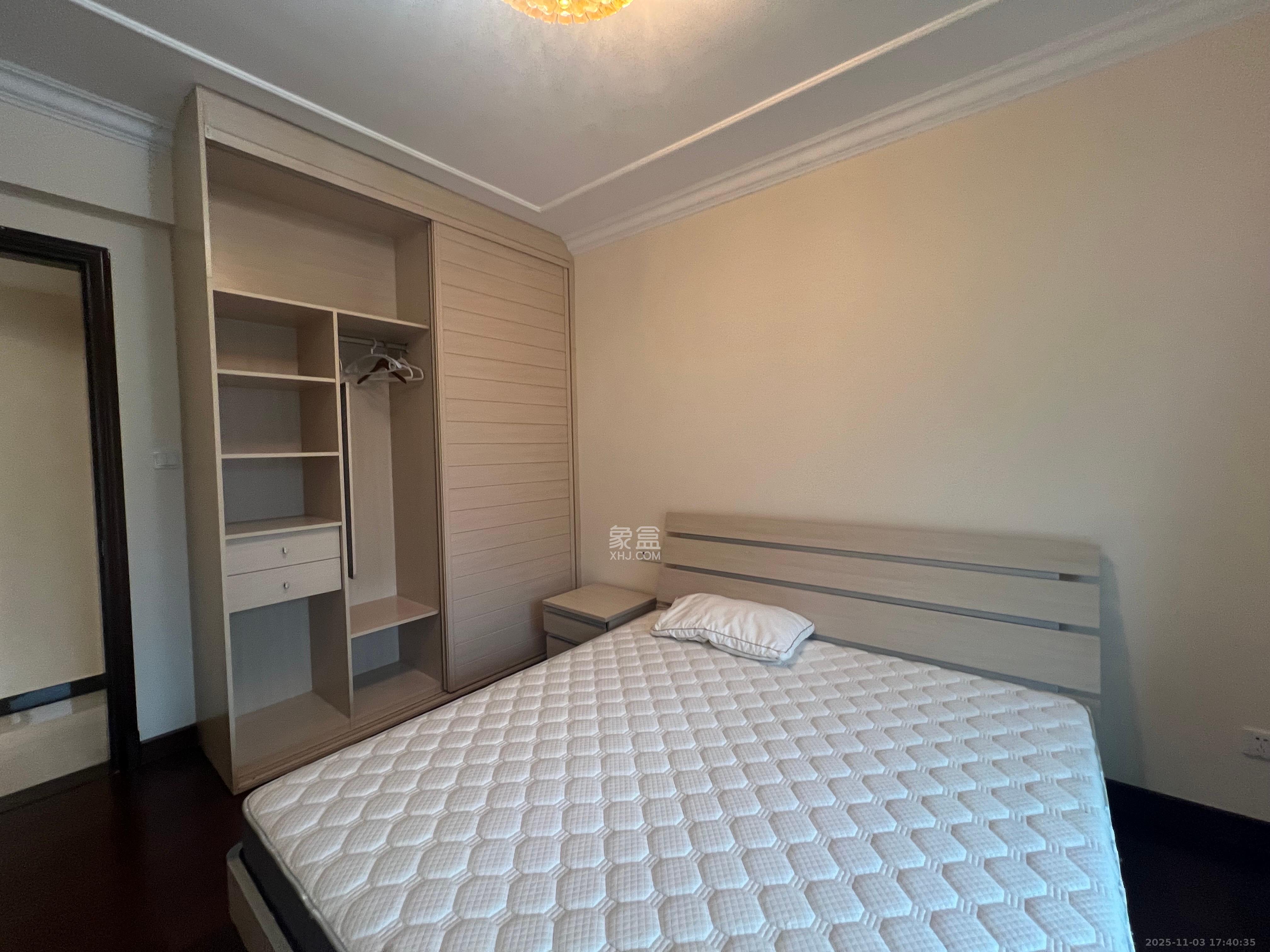 恒大雅苑 2室2厅1卫 2300.0元/月 恒大雅苑 2室2厅1卫 2300.0元/月室内图