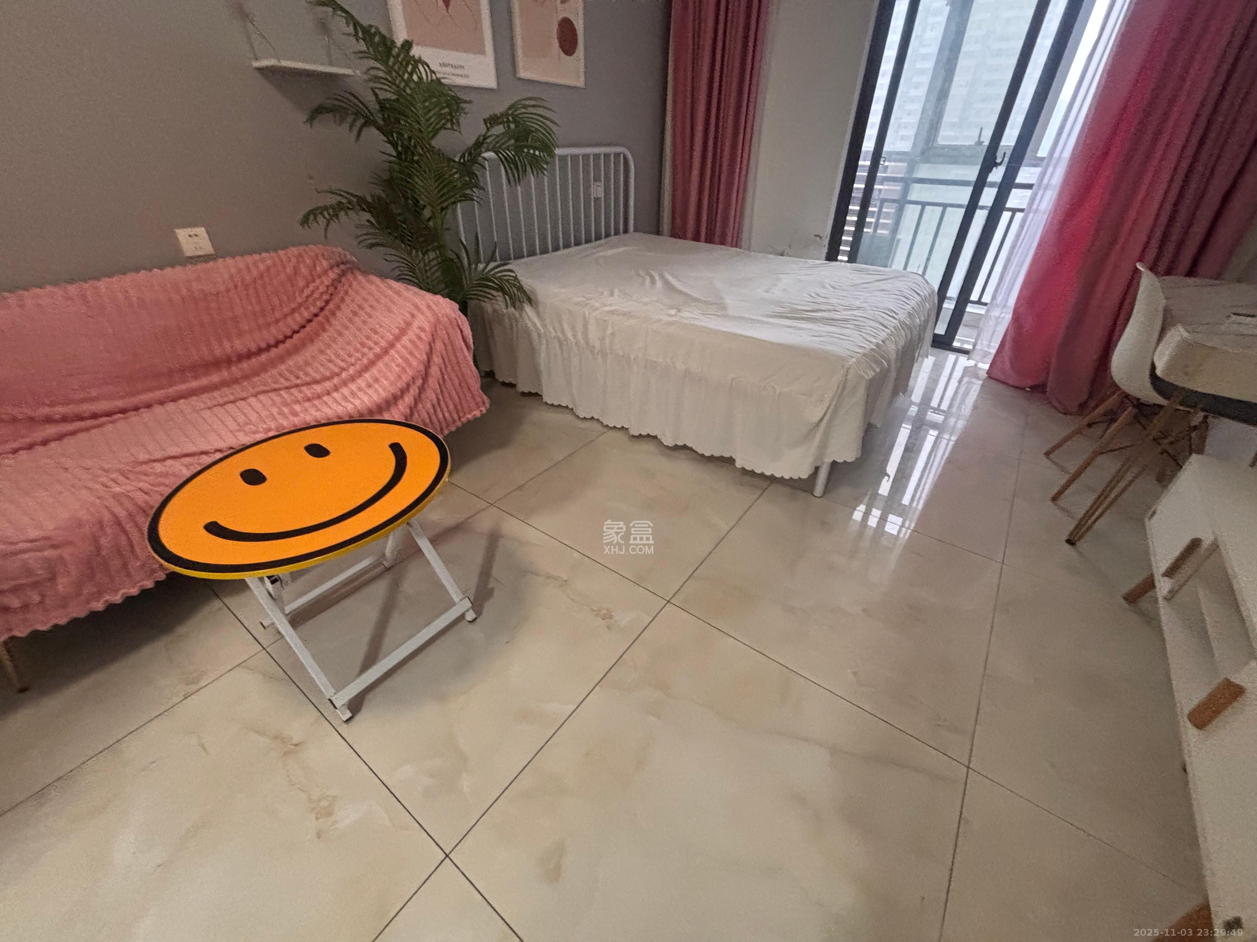 华府壹航线  1室1厅1卫    1400.0元/月