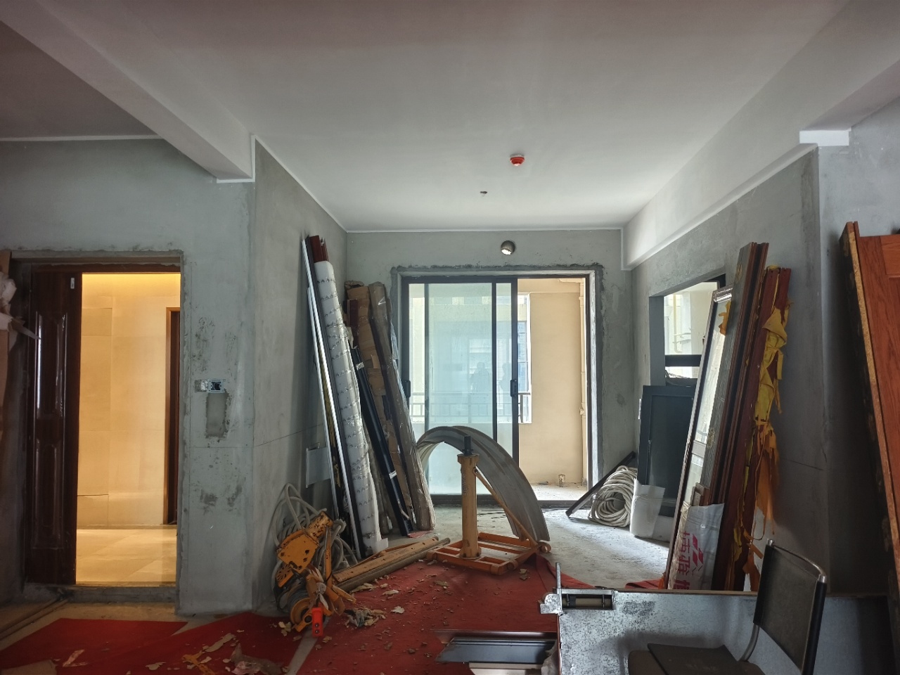 海航豪庭南苑  3室2厅2卫    300.0万客厅