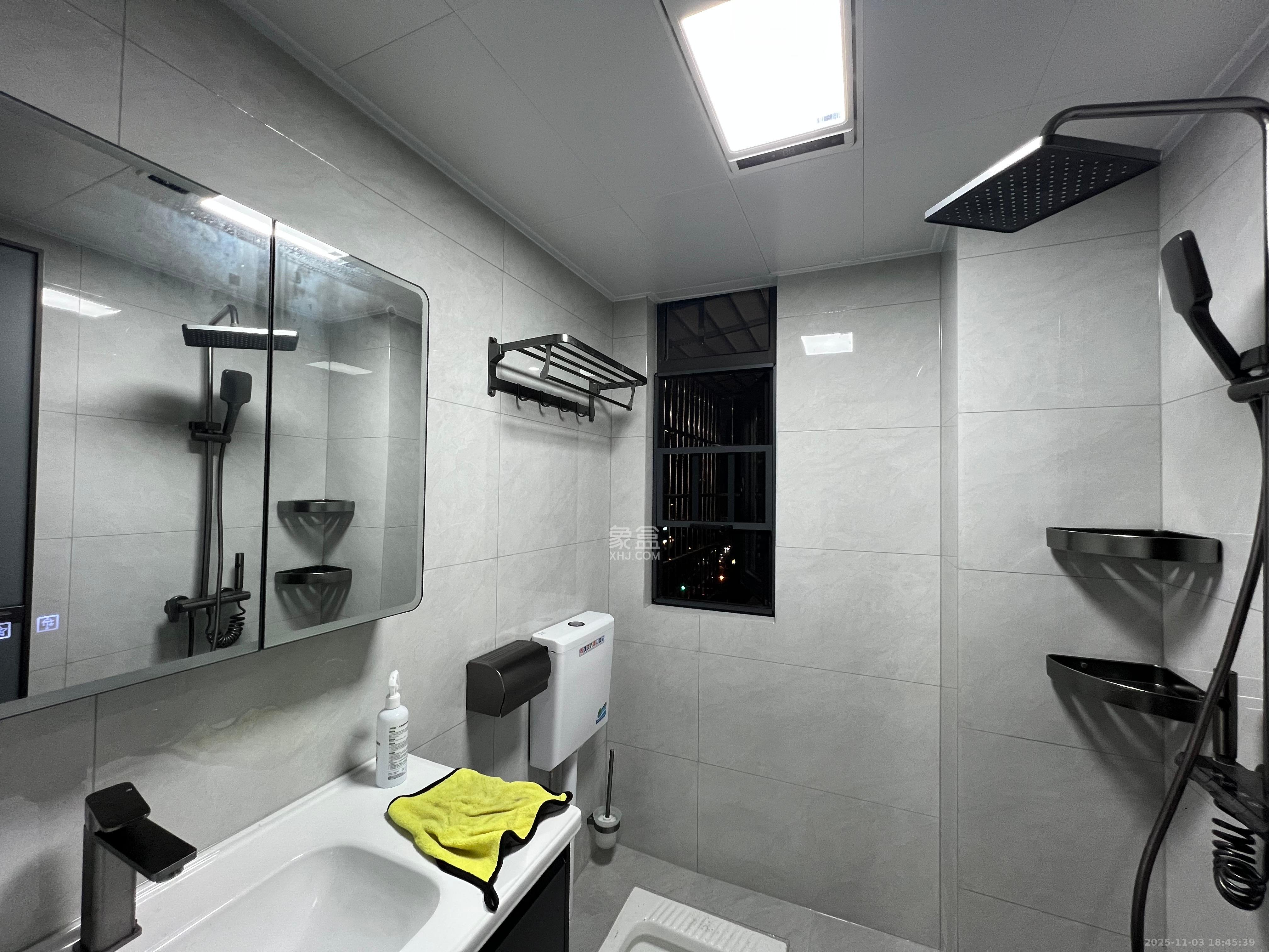 嘉雨东苑  2室1厅1卫    4200.0元/月室内图