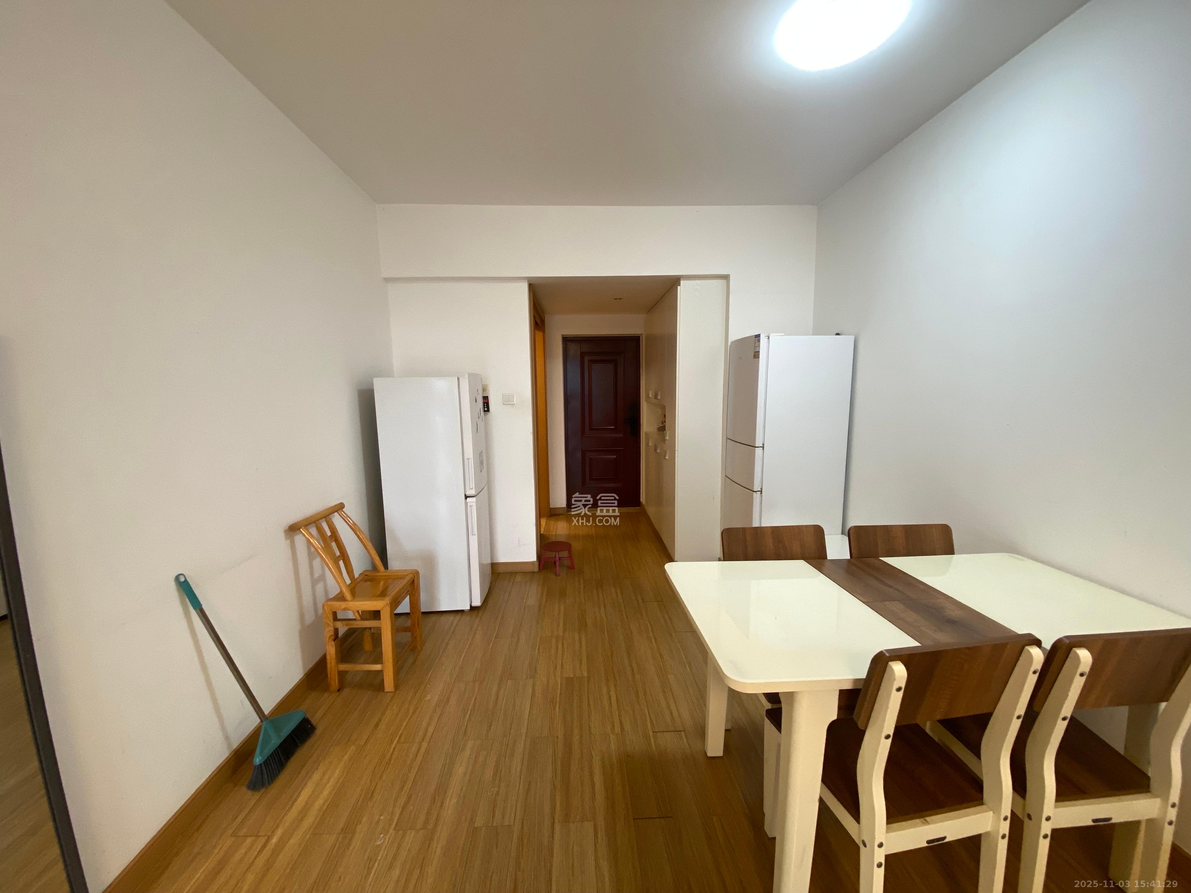 旭辉国际广场（永升商业广场）  3室2厅2卫    3000.0元/月室内图