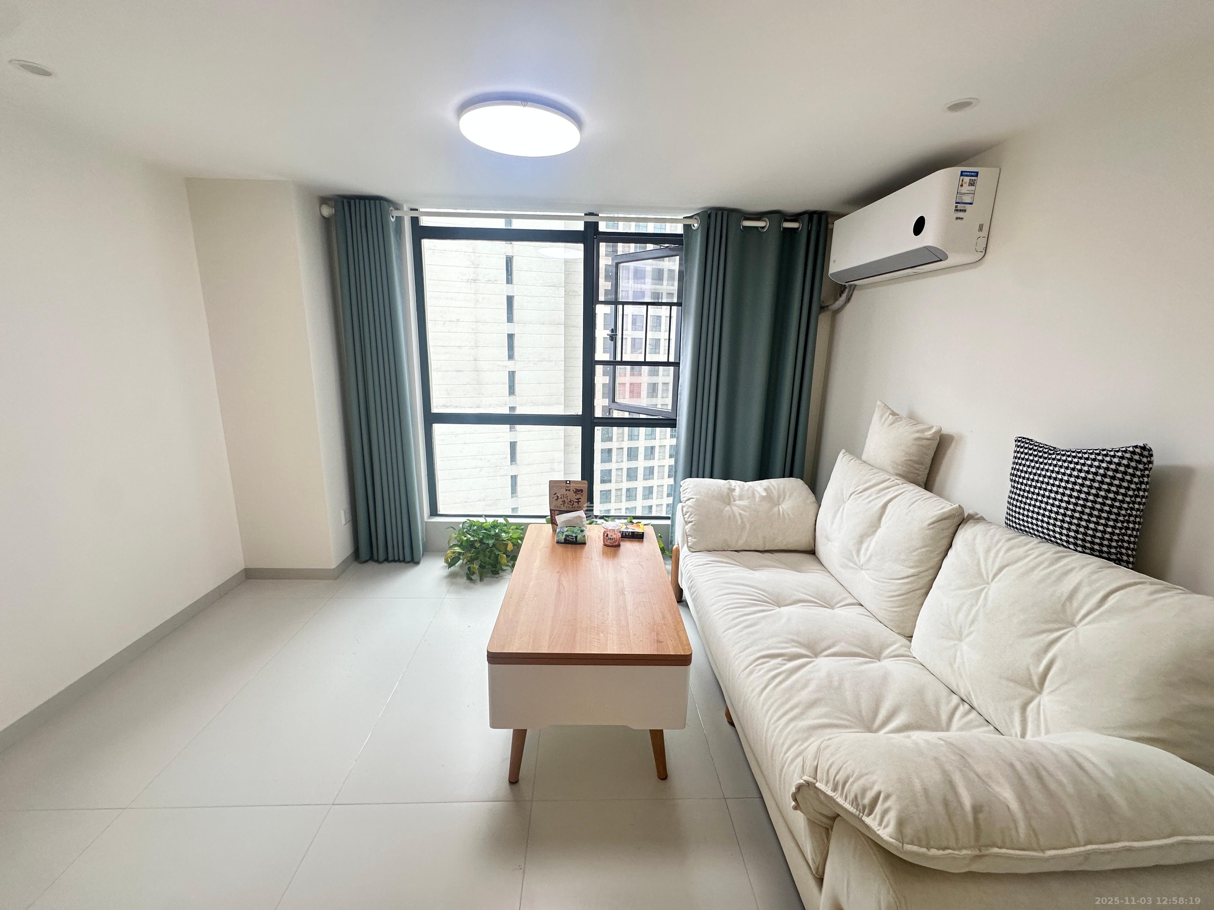 新长海尚都国际（海坤美寓）  2室1厅1卫    2000.0元/月