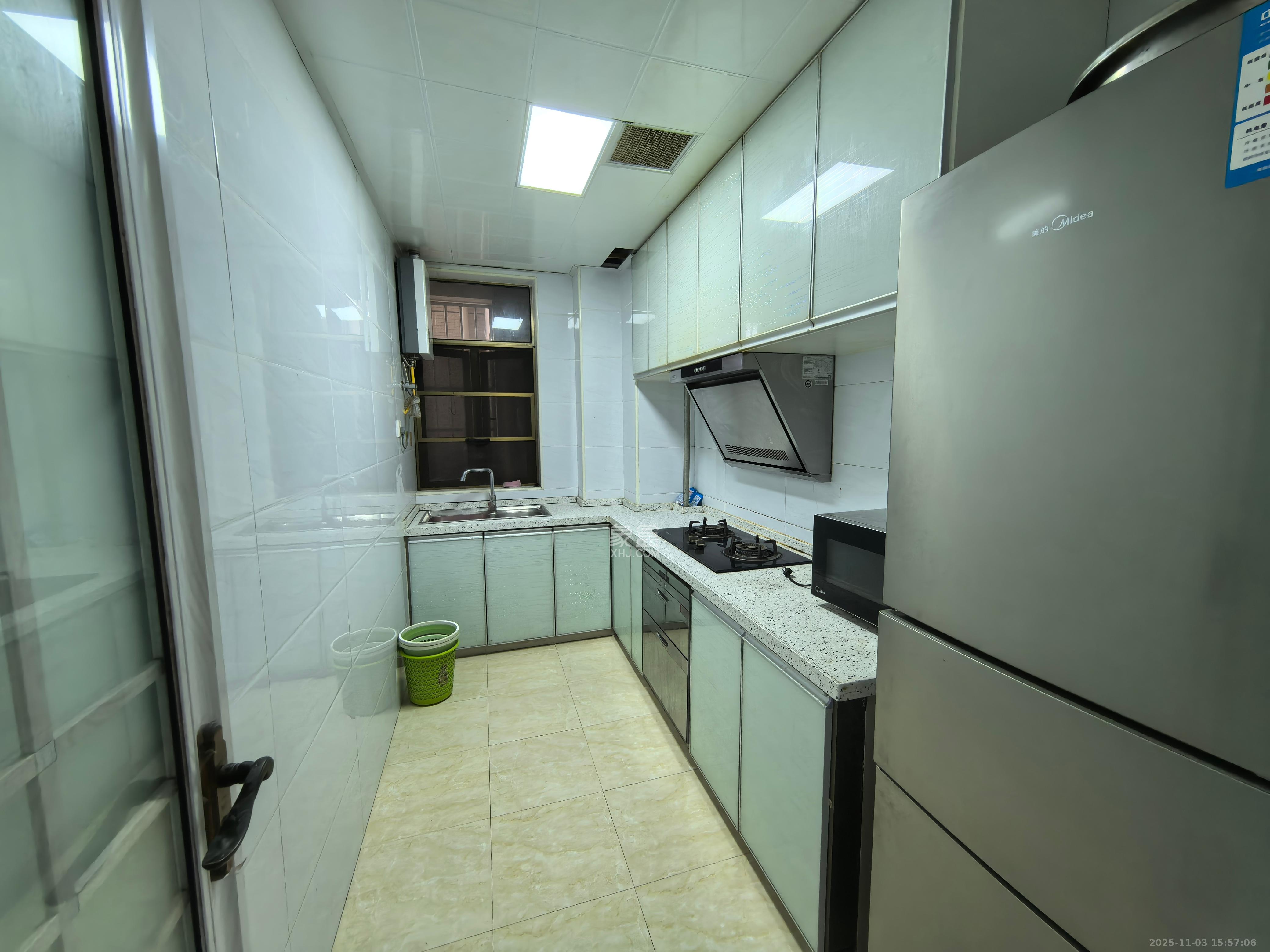 江山帝景雅典  4室2厅2卫    2500.0元/月室内图