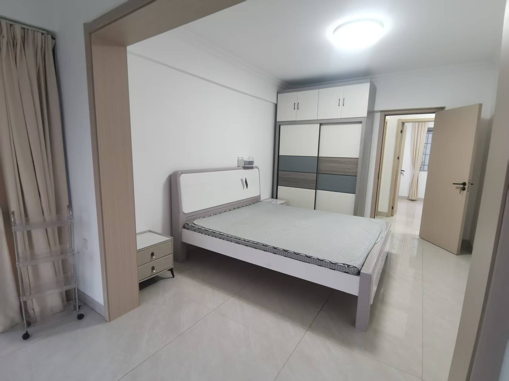 海航城 4室2厅2卫 3000.0元/月 海航城 4室2厅2卫 3000.0元/月室内图