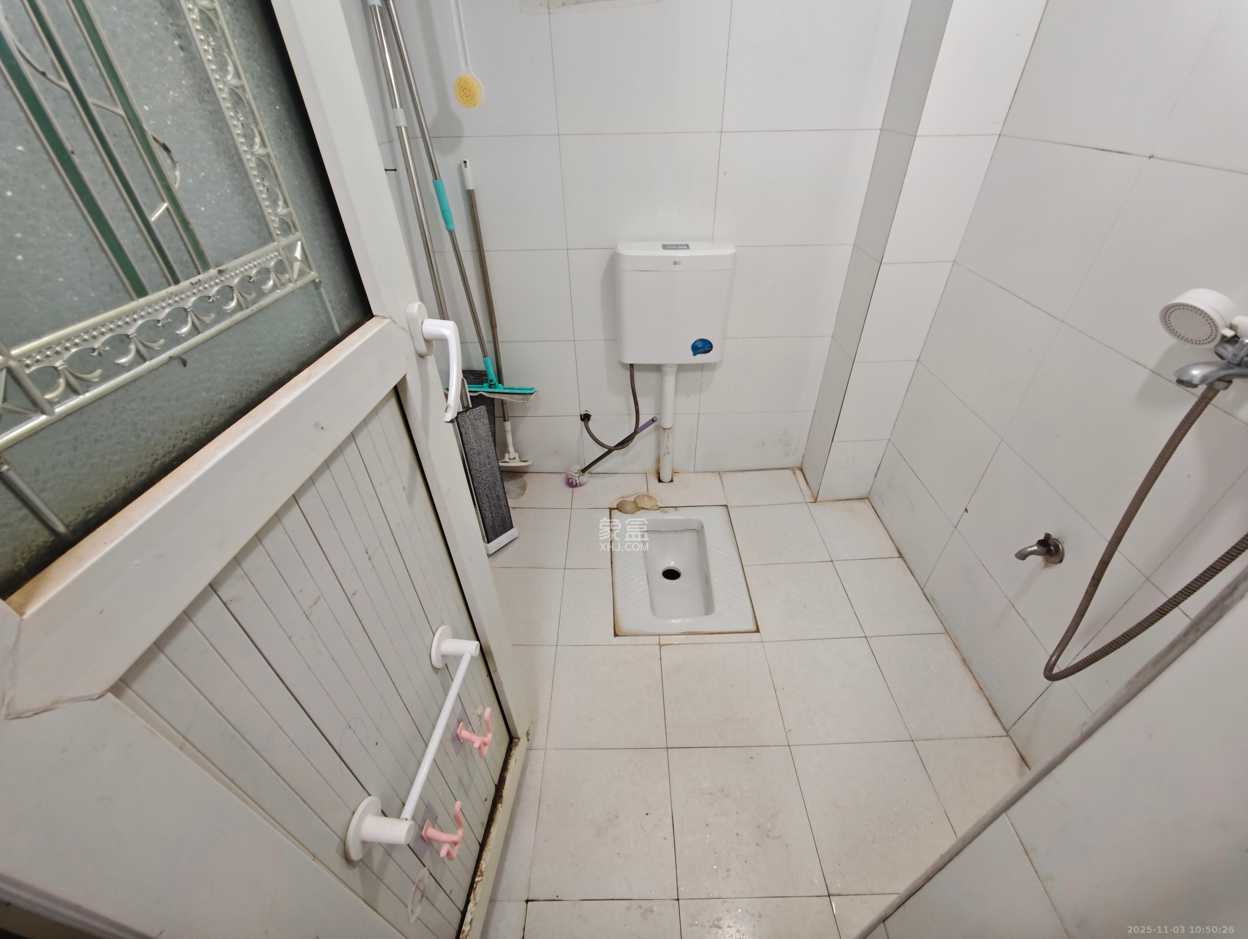 韵景商居  2室1厅1卫    1600.0元/月室内图