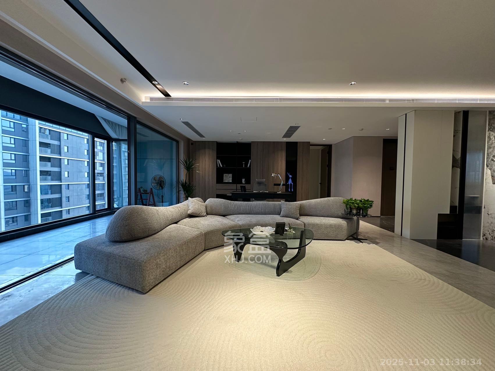 长沙悦府（华润万象城）  4室2厅3卫    19000.0元/月室内图