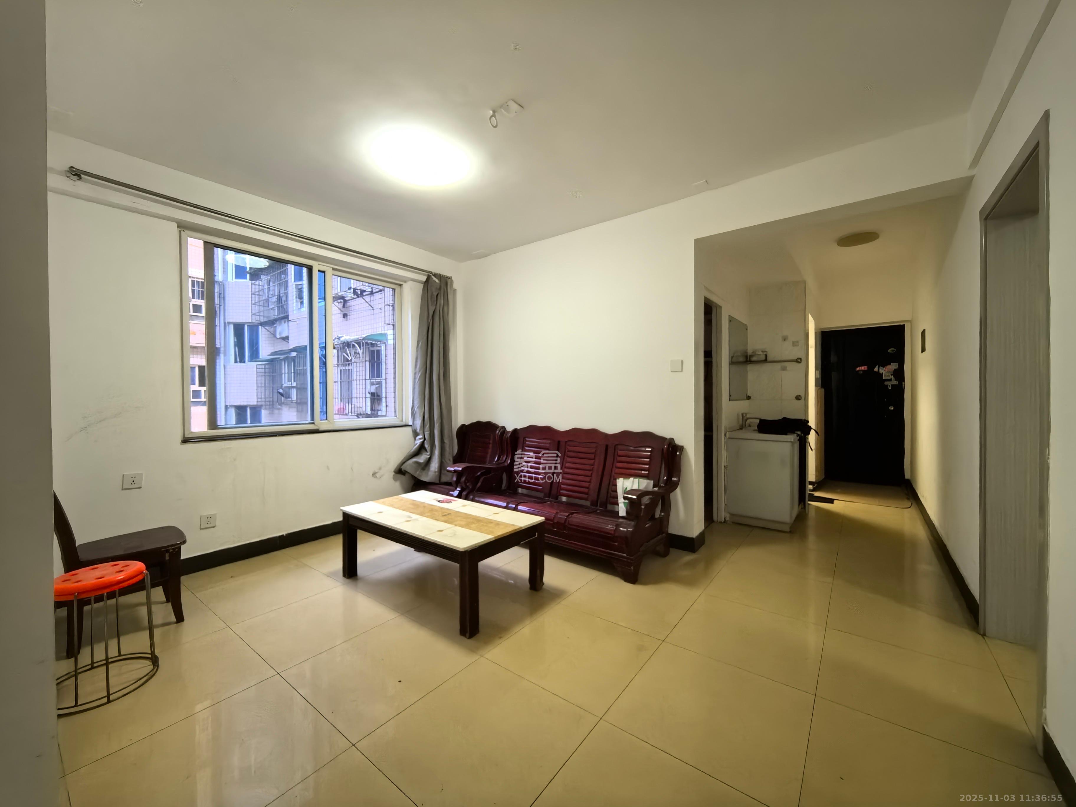 新世界商贸城 3室2厅1卫 2800.0元/月 新世界商贸城 3室2厅1卫 2800.0元/月室内图