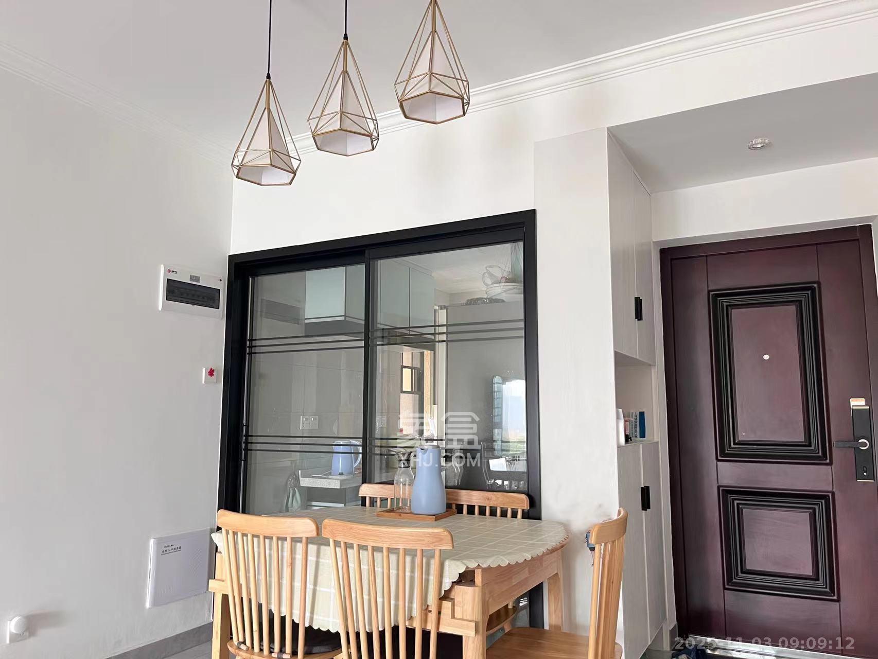 五矿沁园金城（春和景园）  2室2厅1卫    2700.0元/月室内图