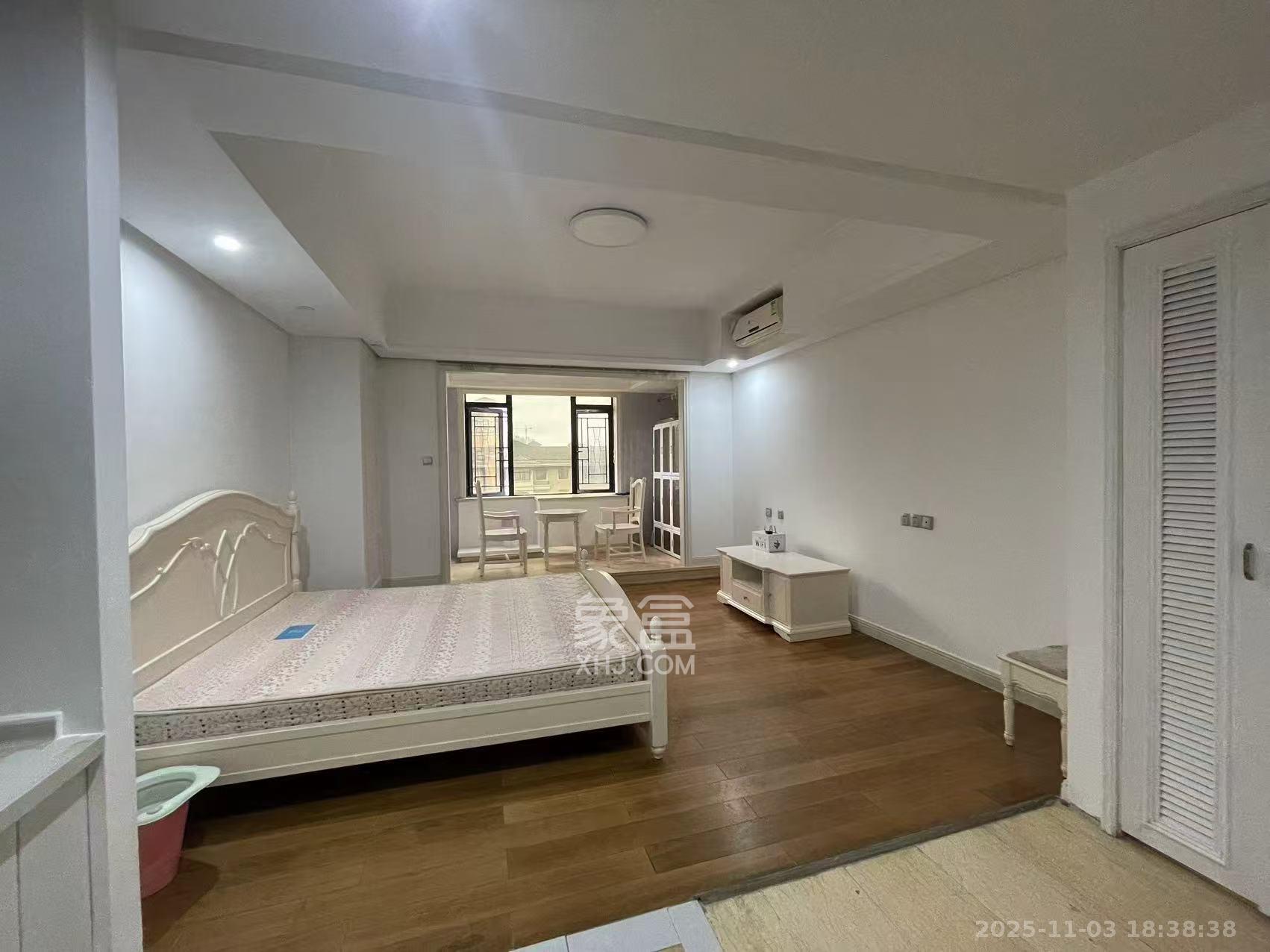 沁园春御院 1室1厅1卫 1800.0元/月 沁园春御院 1室1厅1卫 1800.0元/月室内图