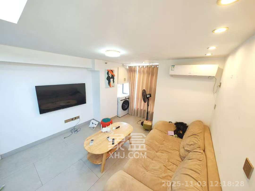 天麓轻奢国际  1室1厅1卫    1700.0元/月室内图