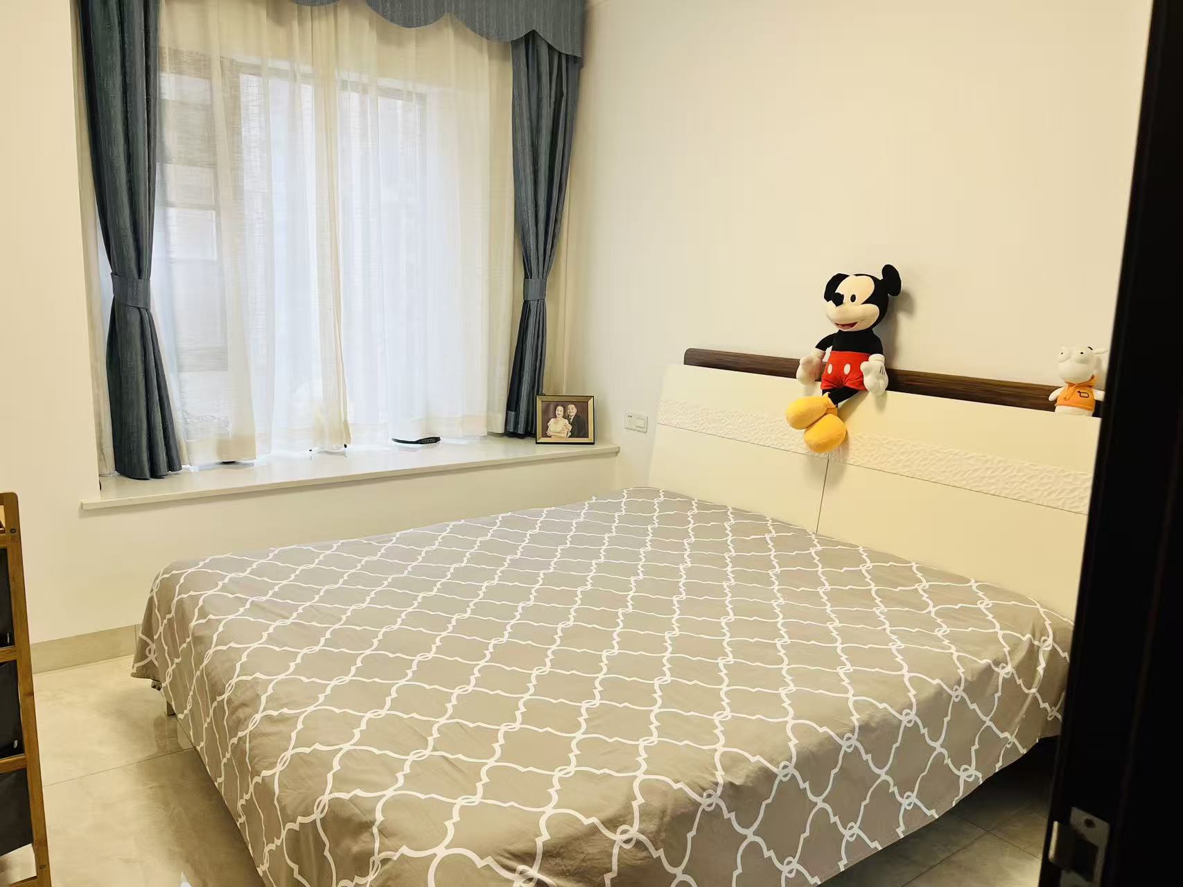 恩祥新城 4室2厅2卫 206.0万 恩祥新城 4室2厅2卫 206.0万客厅