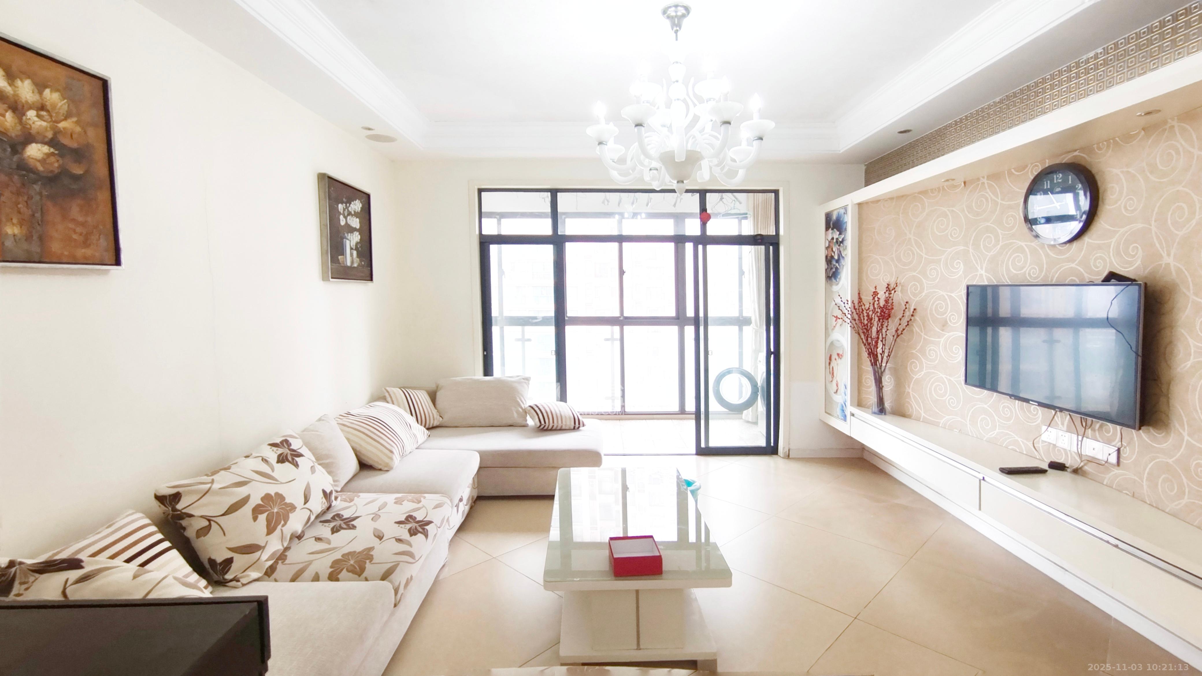 江河双水湾  3室2厅1卫    2400.0元/月