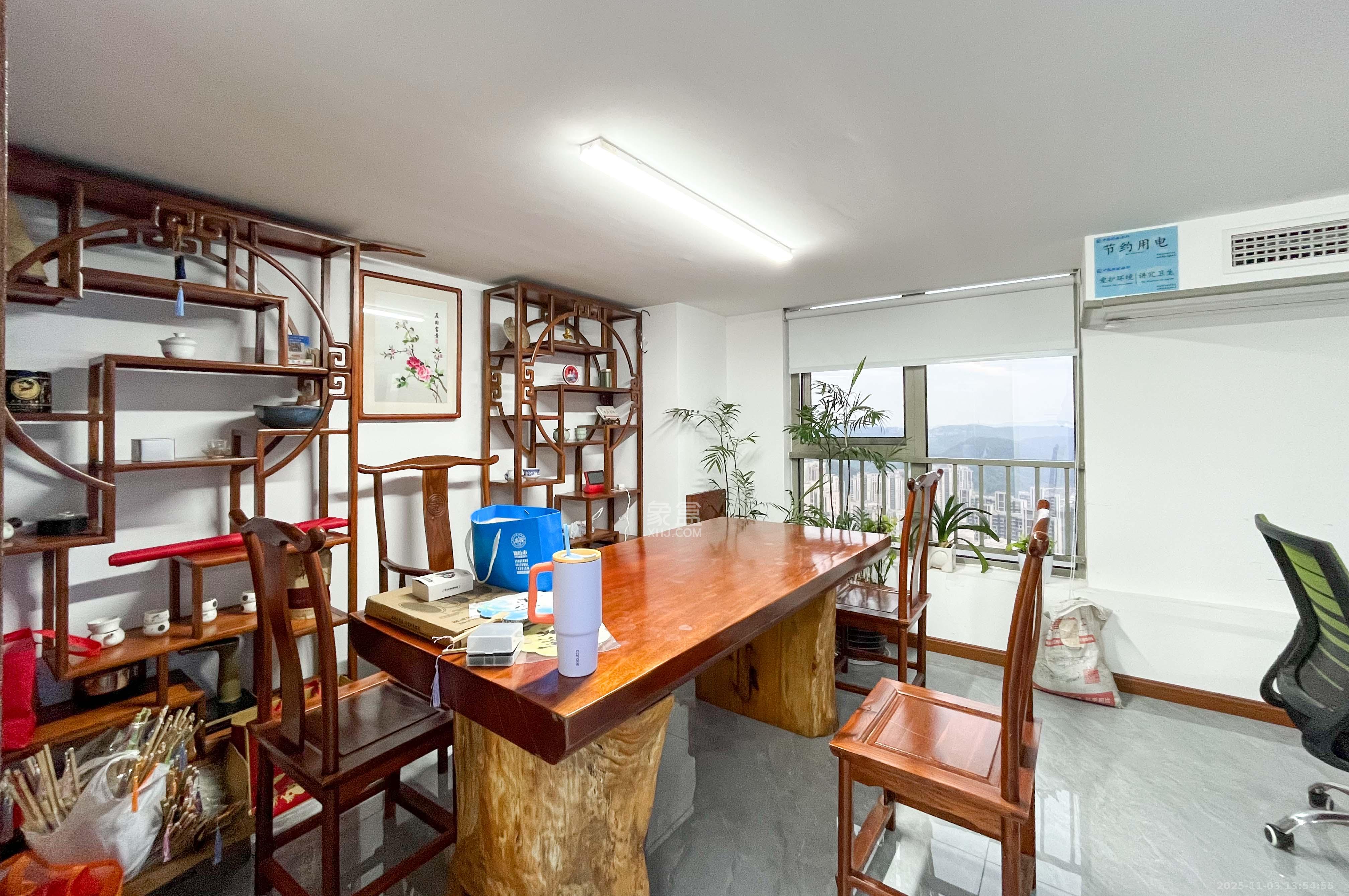 梅溪湖金茂湾  3室2厅1卫    101.0万其他