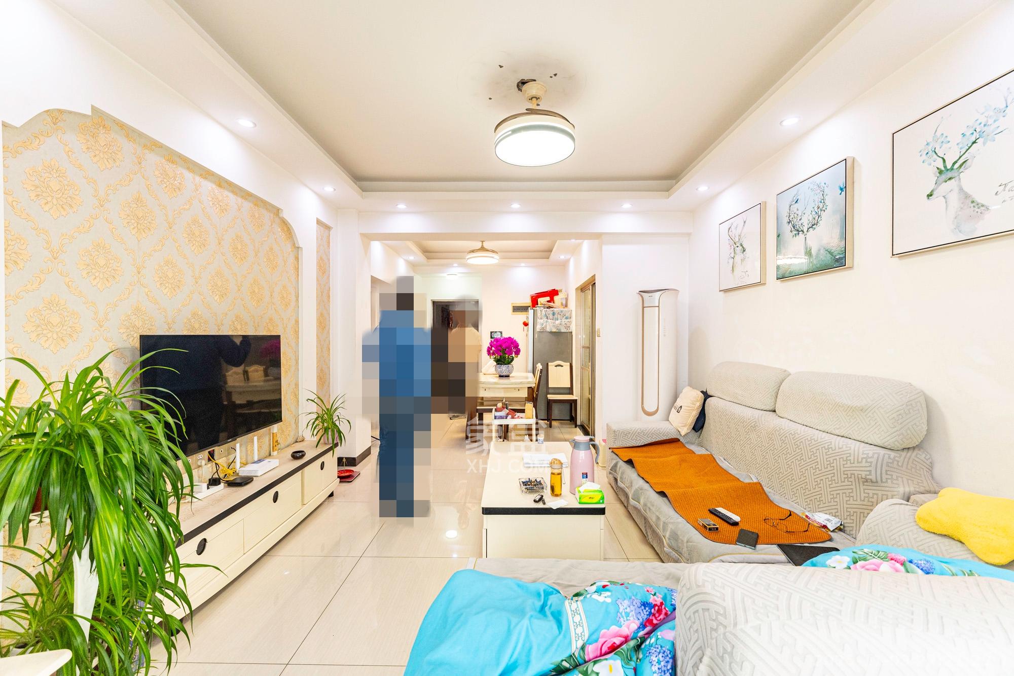 楚天世纪城西苑 2室2厅1卫 58.0万 楚天世纪城西苑 2室2厅1卫 58.0万客厅