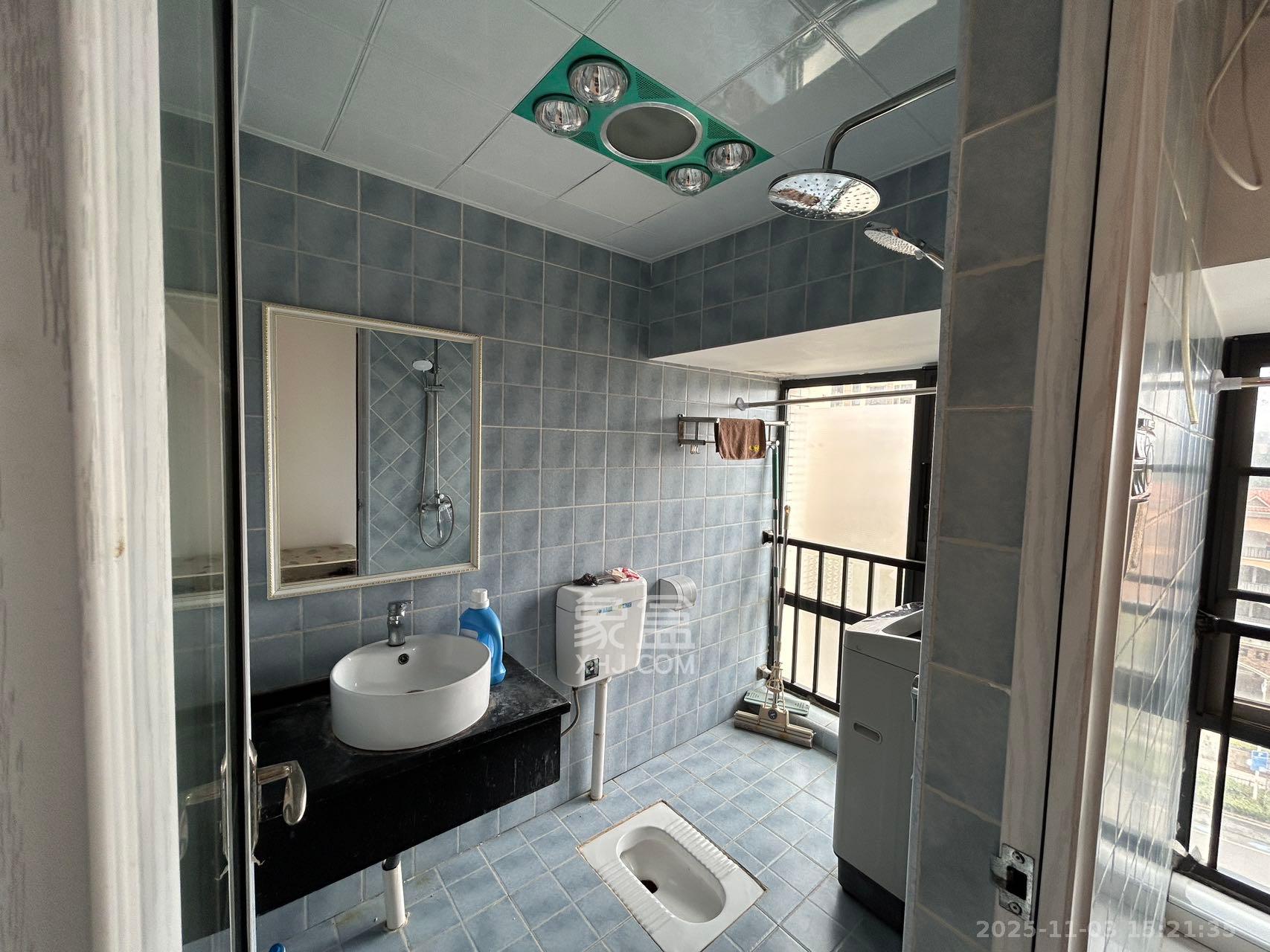 中建芙蓉嘉苑  1室1厅1卫    1300.0元/月室内图