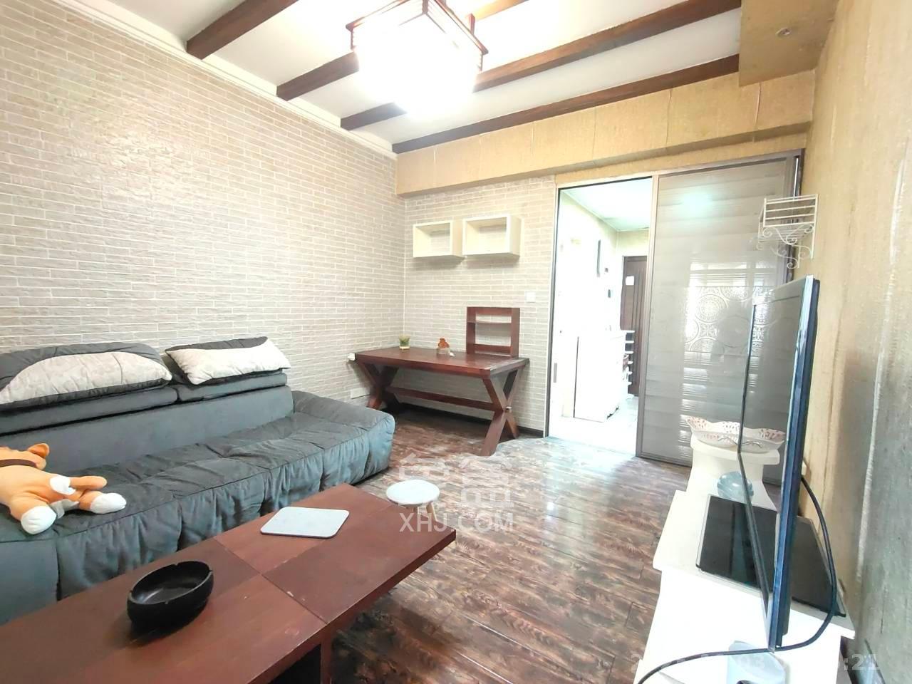 融圣国际  1室1厅1卫    2000.0元/月室内图