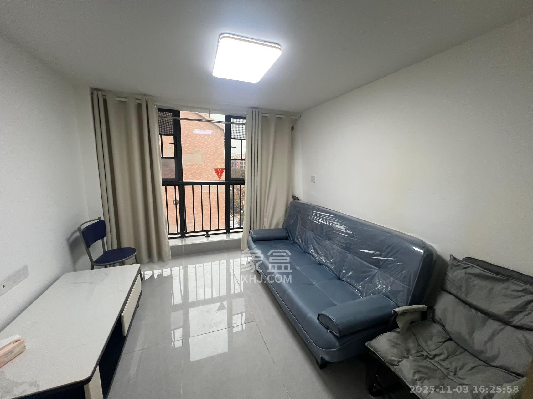 新长海D1站  2室1厅1卫    1300.0元/月